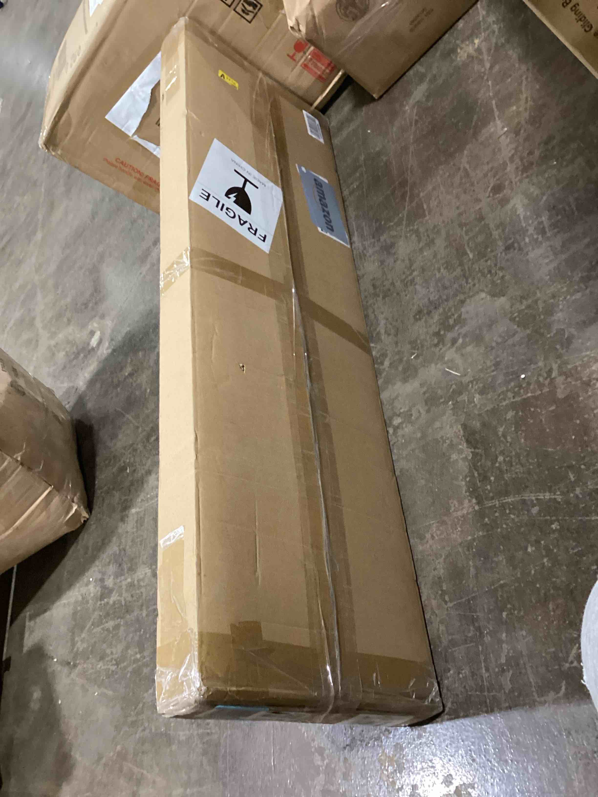 https://s3.amazonaws.com/lotting-images-prod/bidfta/BLU5981914_1709041279922.jpeg