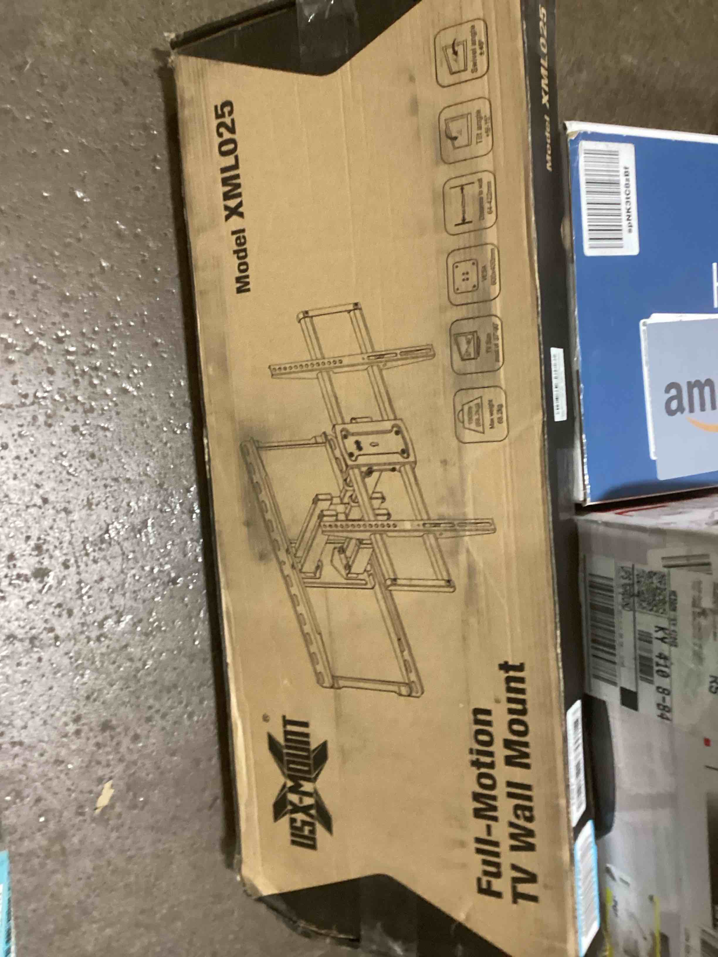 https://s3.amazonaws.com/lotting-images-prod/bidfta/BLU5982106_1709214230442.jpeg