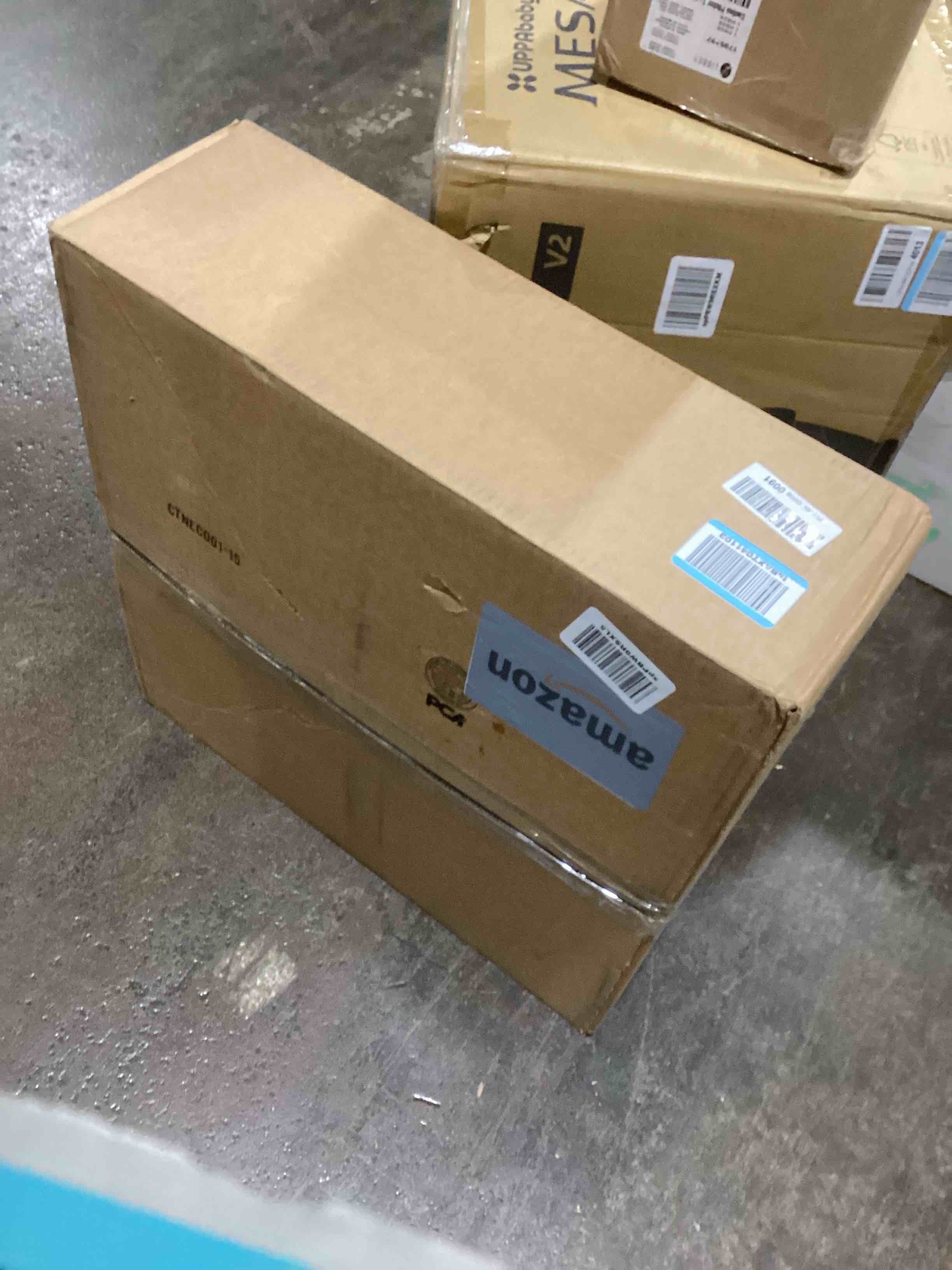 https://s3.amazonaws.com/lotting-images-prod/bidfta/BLU5982119_1709215848208.jpeg