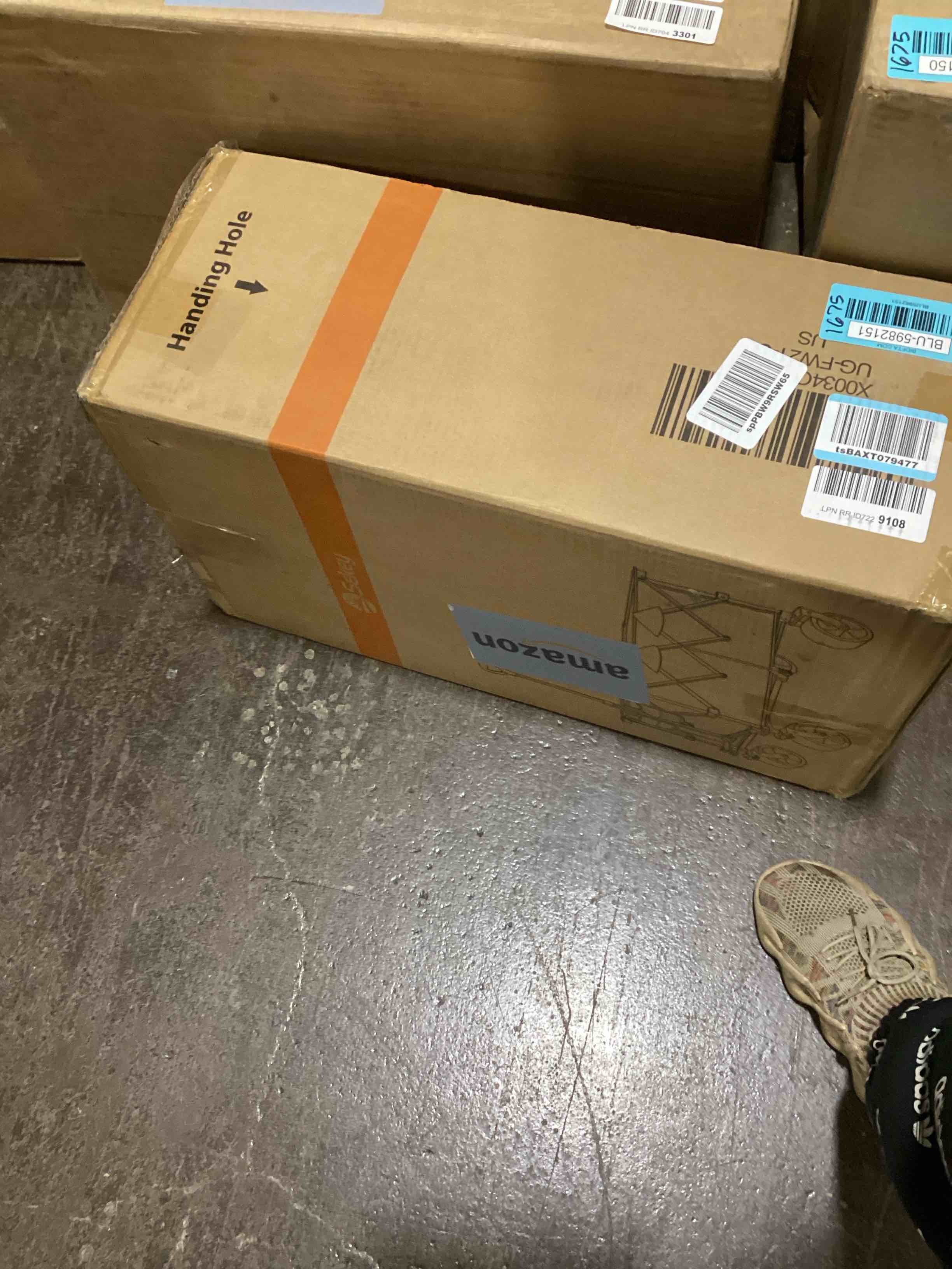 https://s3.amazonaws.com/lotting-images-prod/bidfta/BLU5982151_1709223598387.jpeg