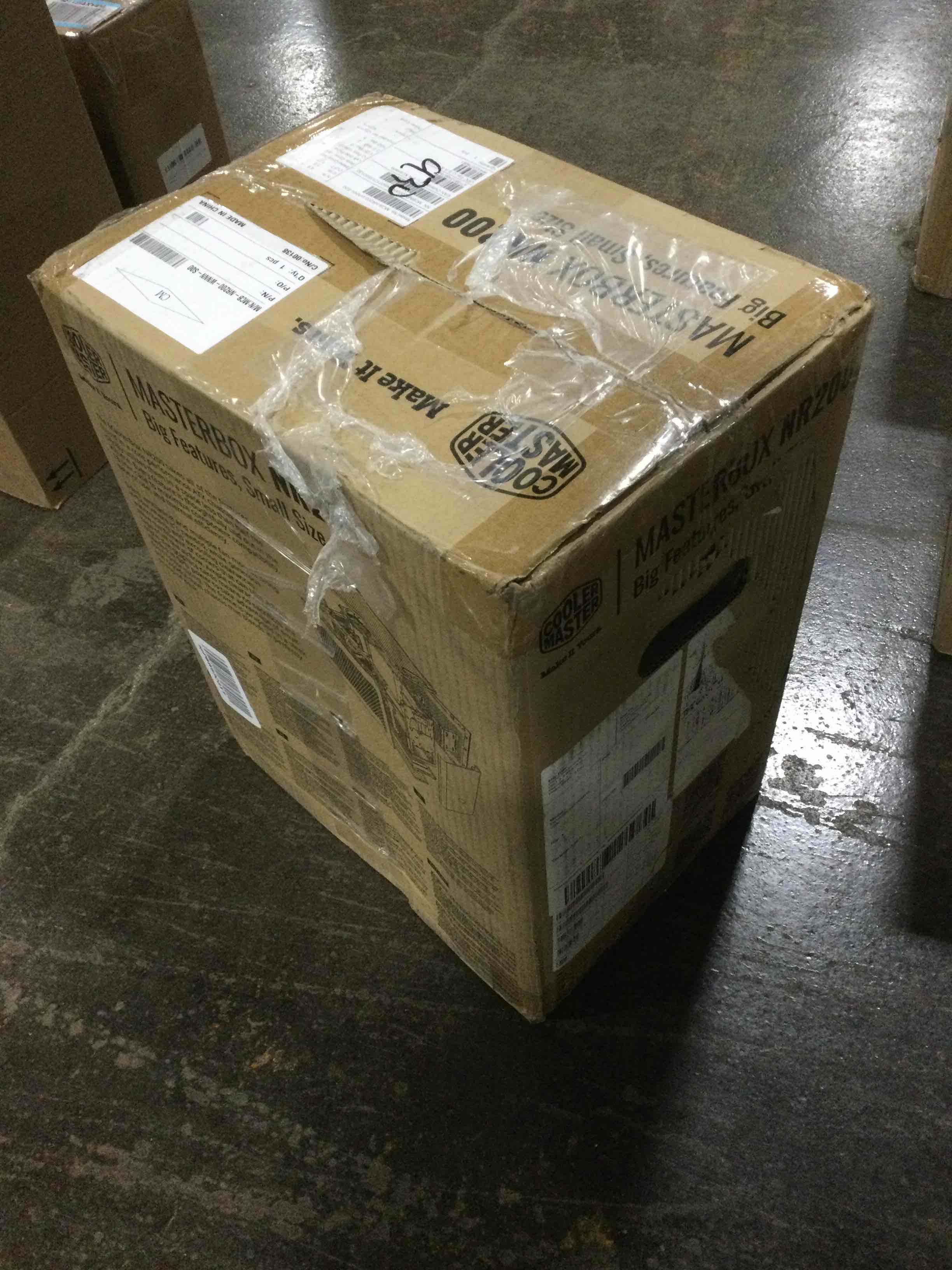 https://s3.amazonaws.com/lotting-images-prod/bidfta/BLU5982615_1707853678842.jpeg
