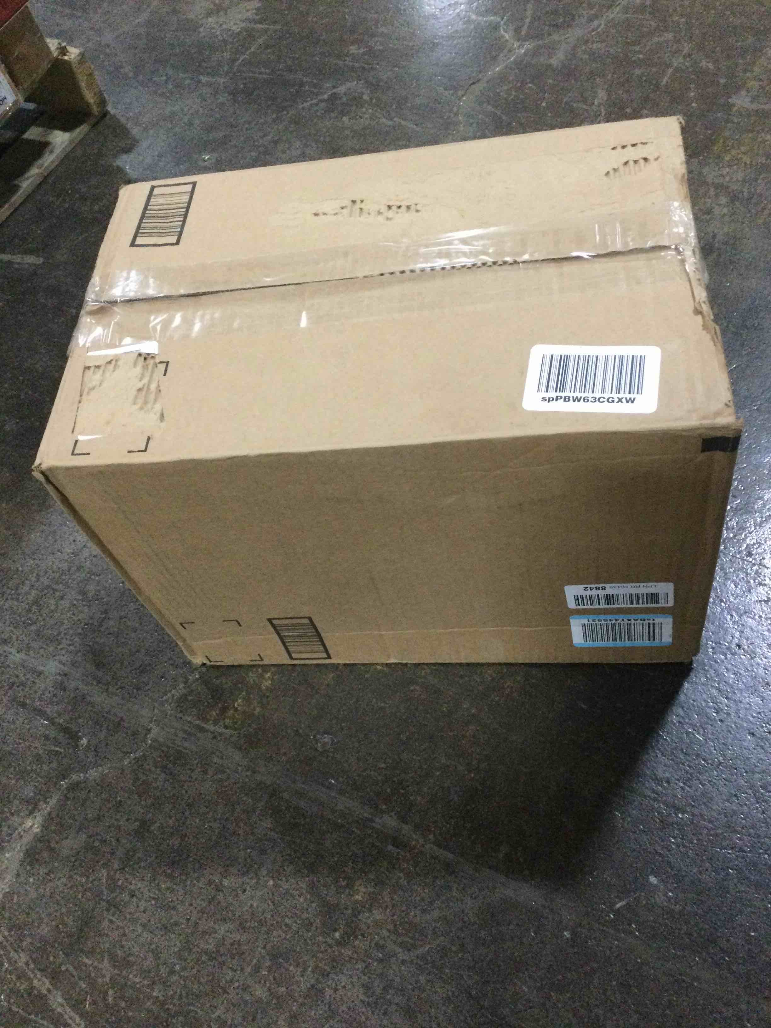 https://s3.amazonaws.com/lotting-images-prod/bidfta/BLU5982625_1707854669898.jpeg