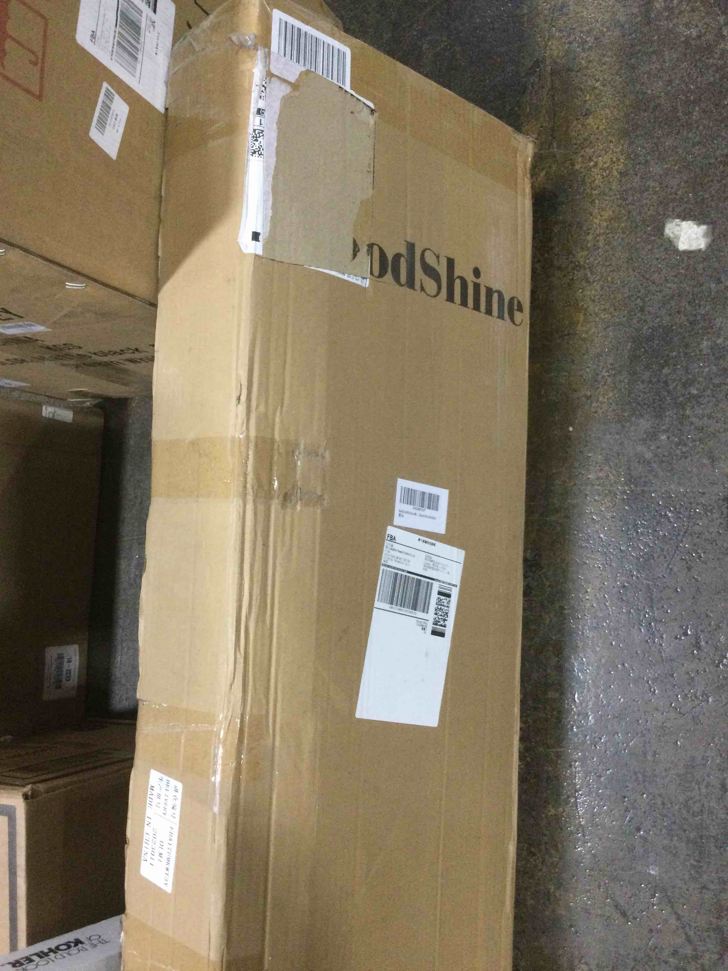 https://s3.amazonaws.com/lotting-images-prod/bidfta/BLU5982898_1708020799573.jpeg