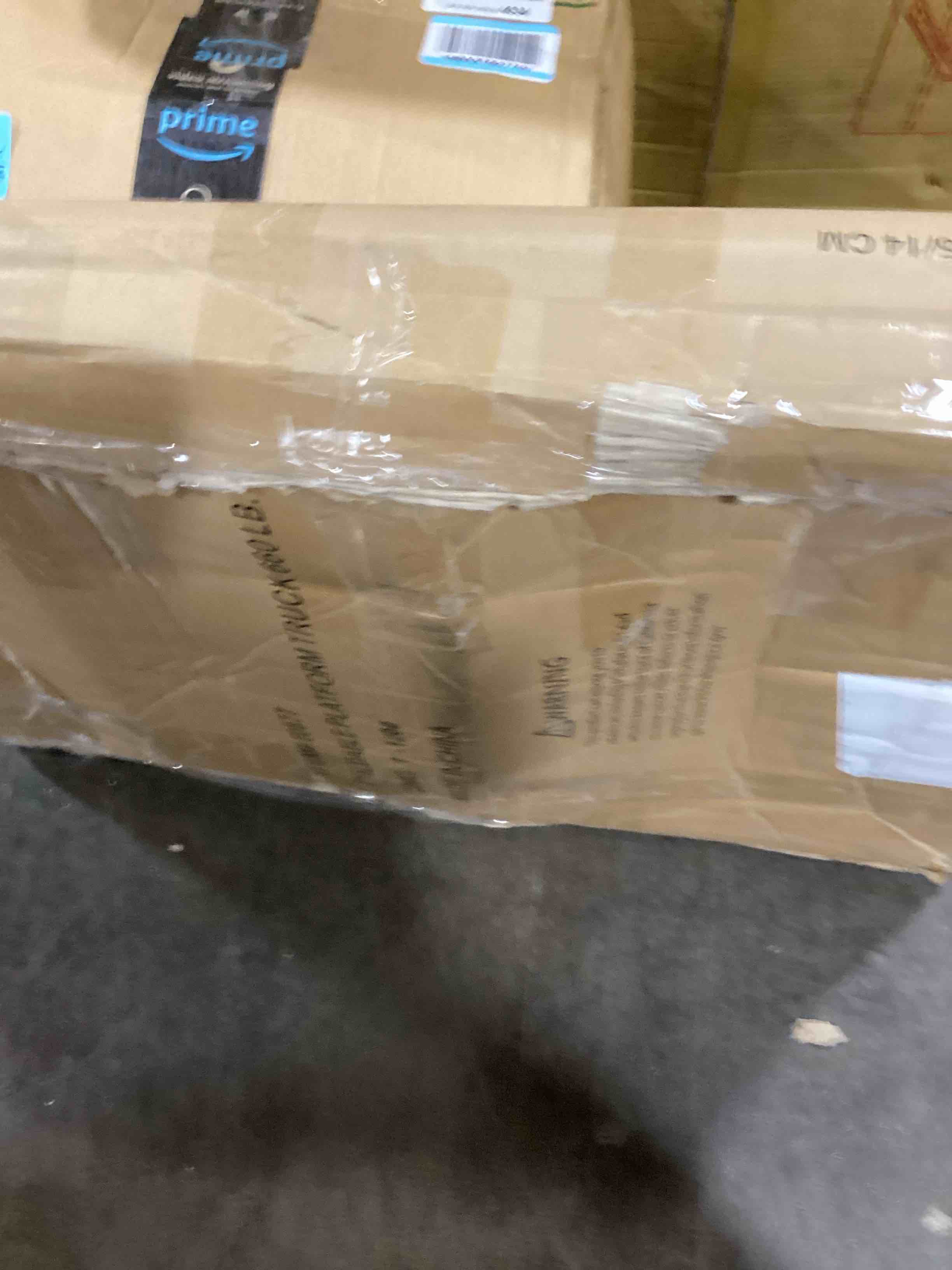 https://s3.amazonaws.com/lotting-images-prod/bidfta/BLU5983561_1708374316091.jpeg