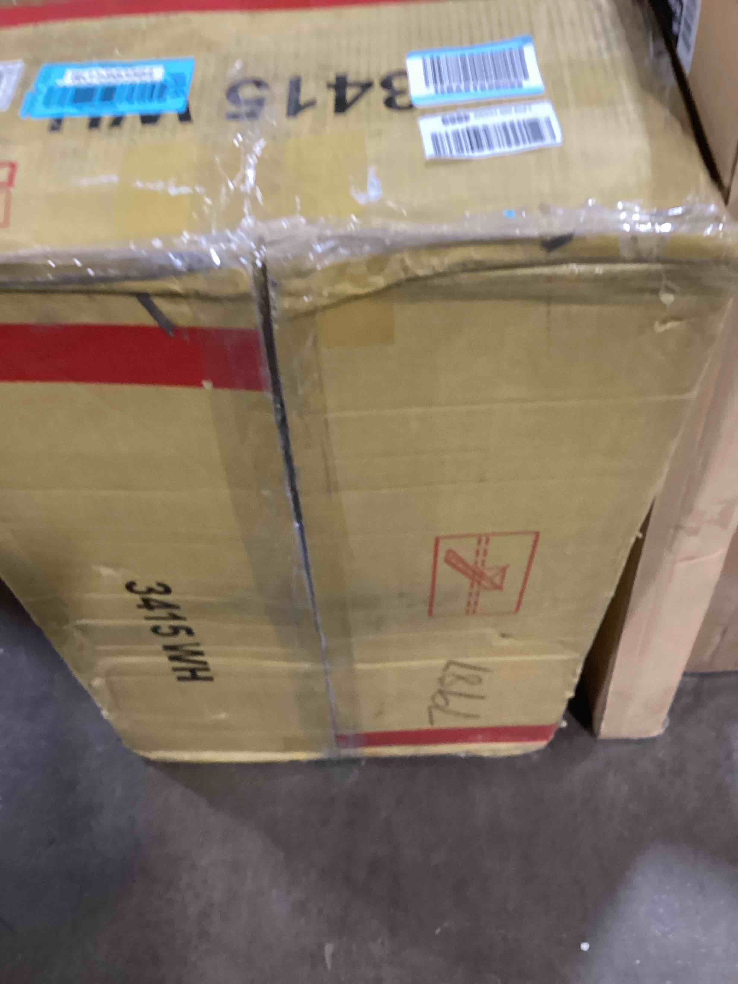 https://s3.amazonaws.com/lotting-images-prod/bidfta/BLU5983564_1708374561668.jpeg