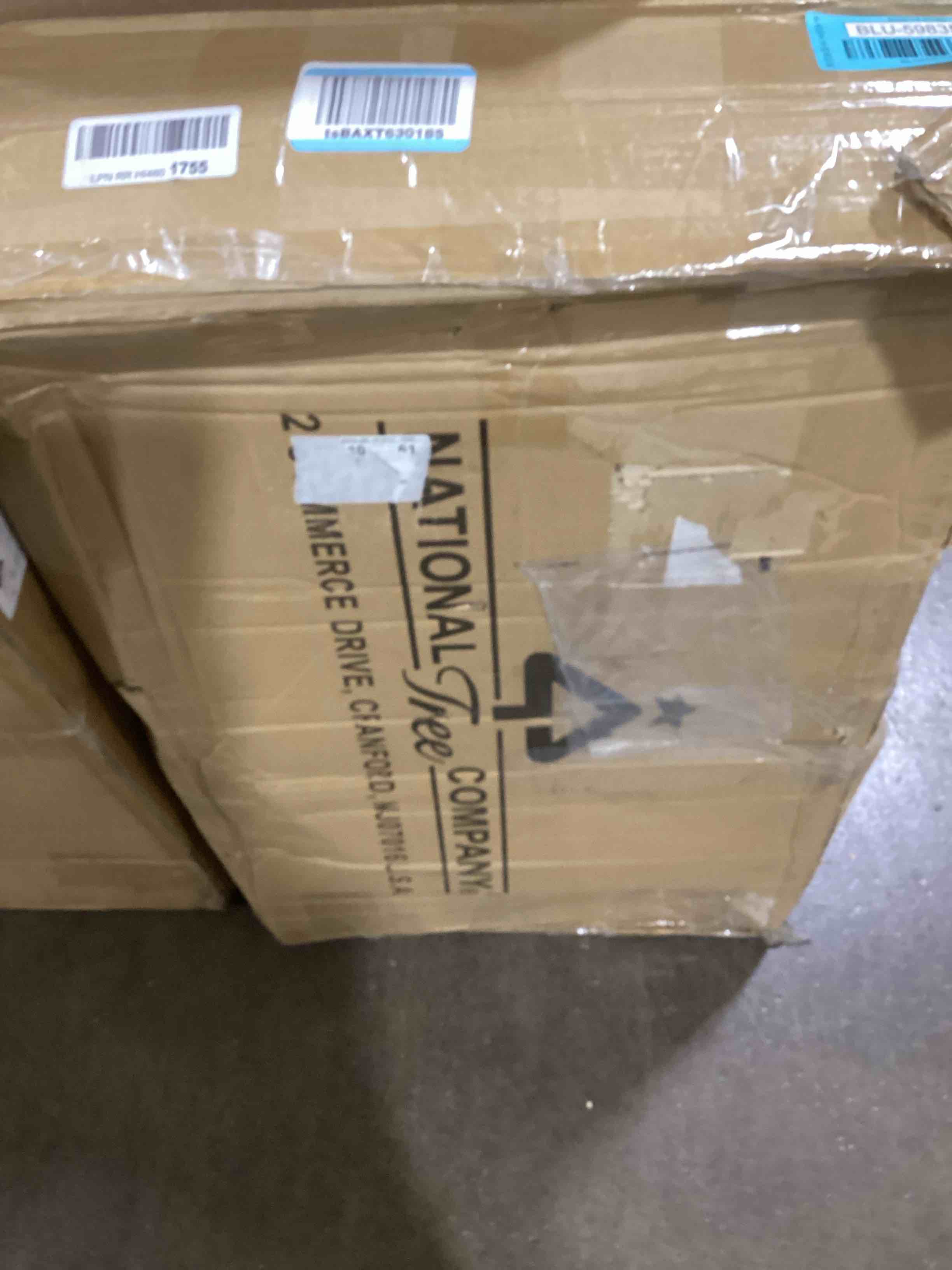 https://s3.amazonaws.com/lotting-images-prod/bidfta/BLU5983580_1708374691921.jpeg