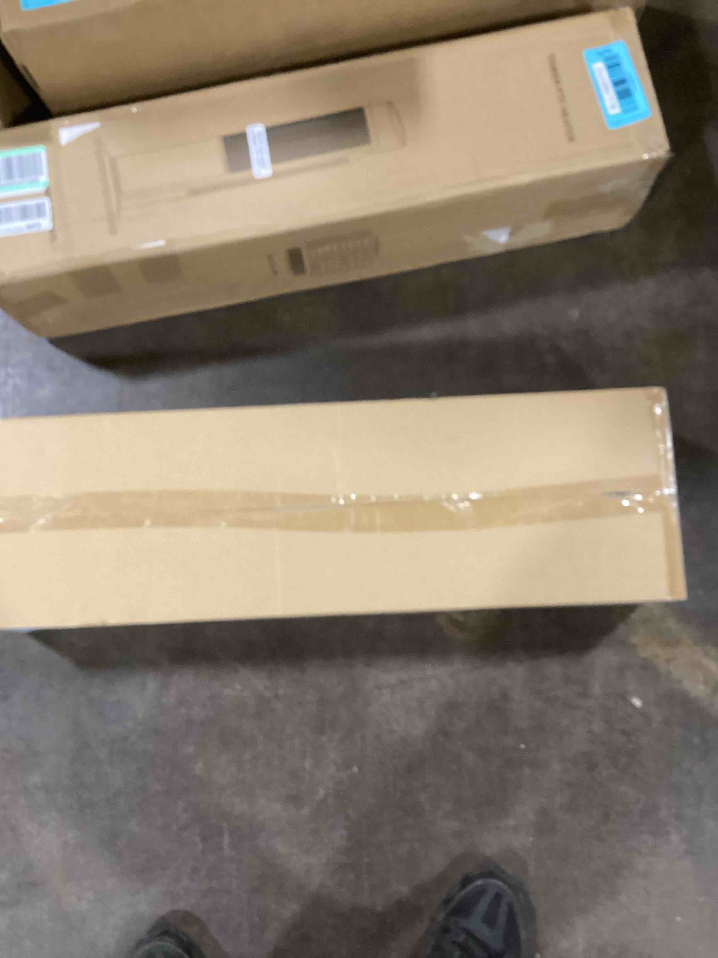 https://s3.amazonaws.com/lotting-images-prod/bidfta/BLU5983742_1708719703349.jpeg