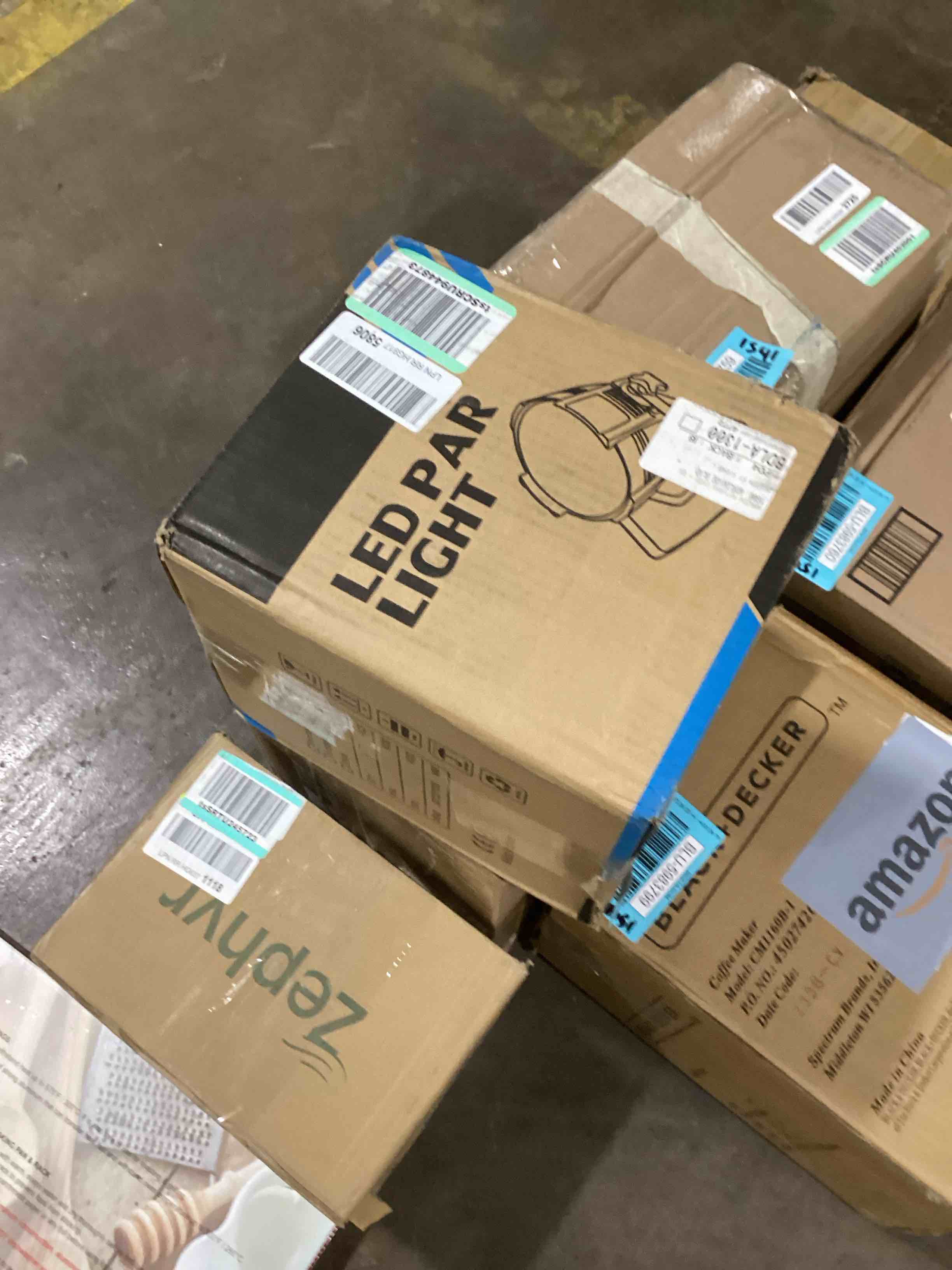 https://s3.amazonaws.com/lotting-images-prod/bidfta/BLU5983758_1708720953005.jpeg