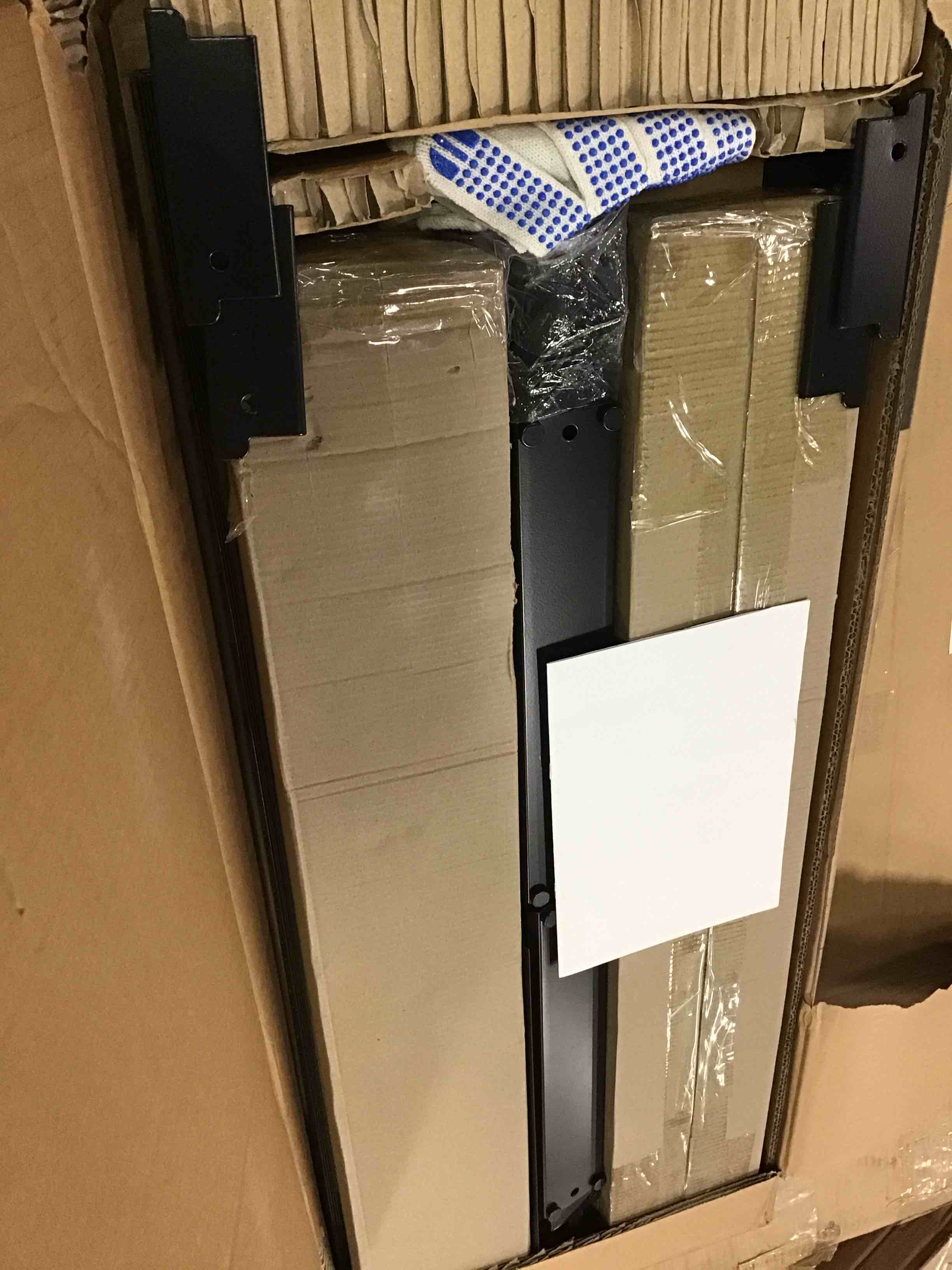 https://s3.amazonaws.com/lotting-images-prod/bidfta/BLU5984718_1709068901389.jpeg