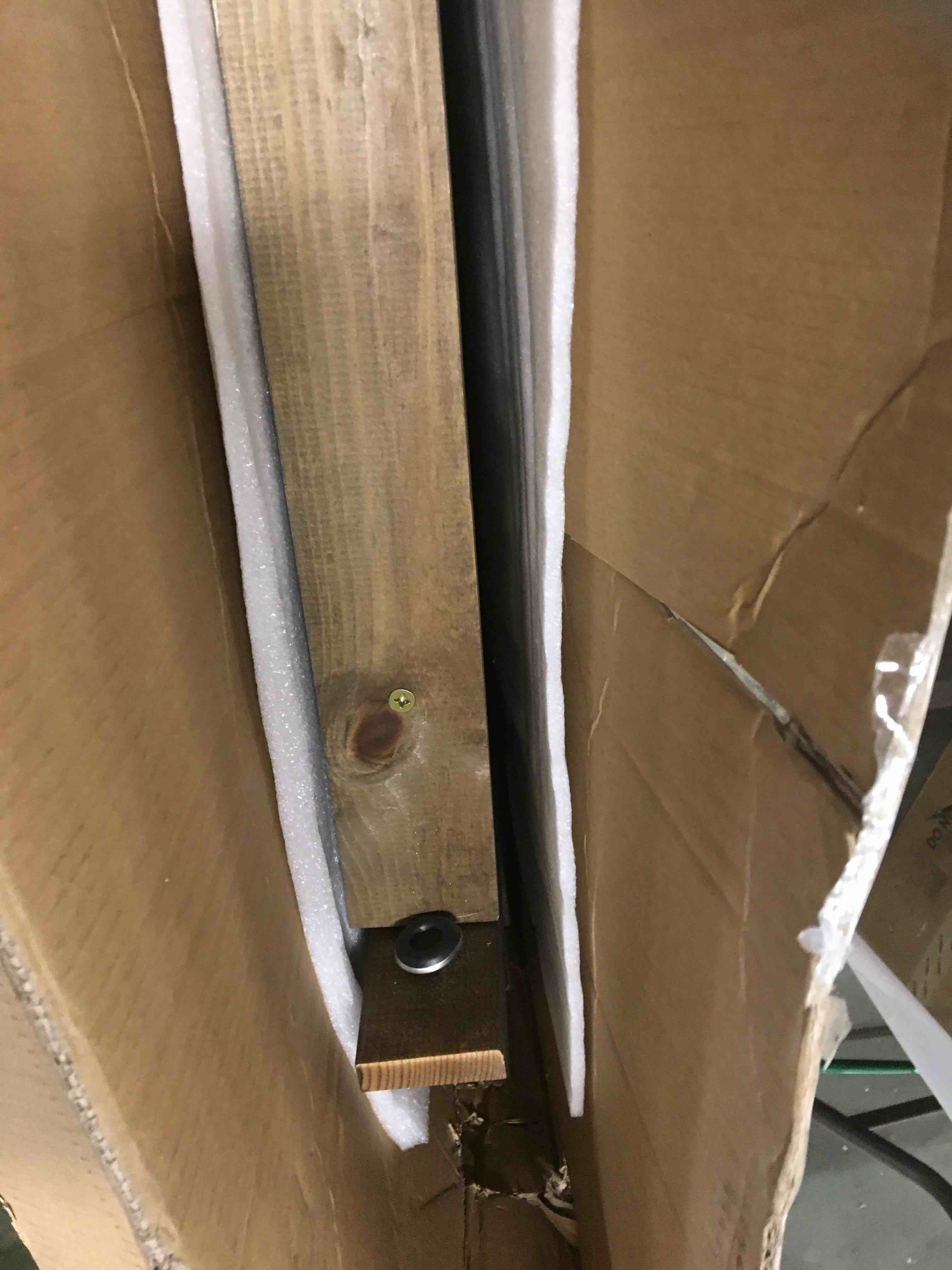 https://s3.amazonaws.com/lotting-images-prod/bidfta/BLU5984830_1709395289085.jpeg