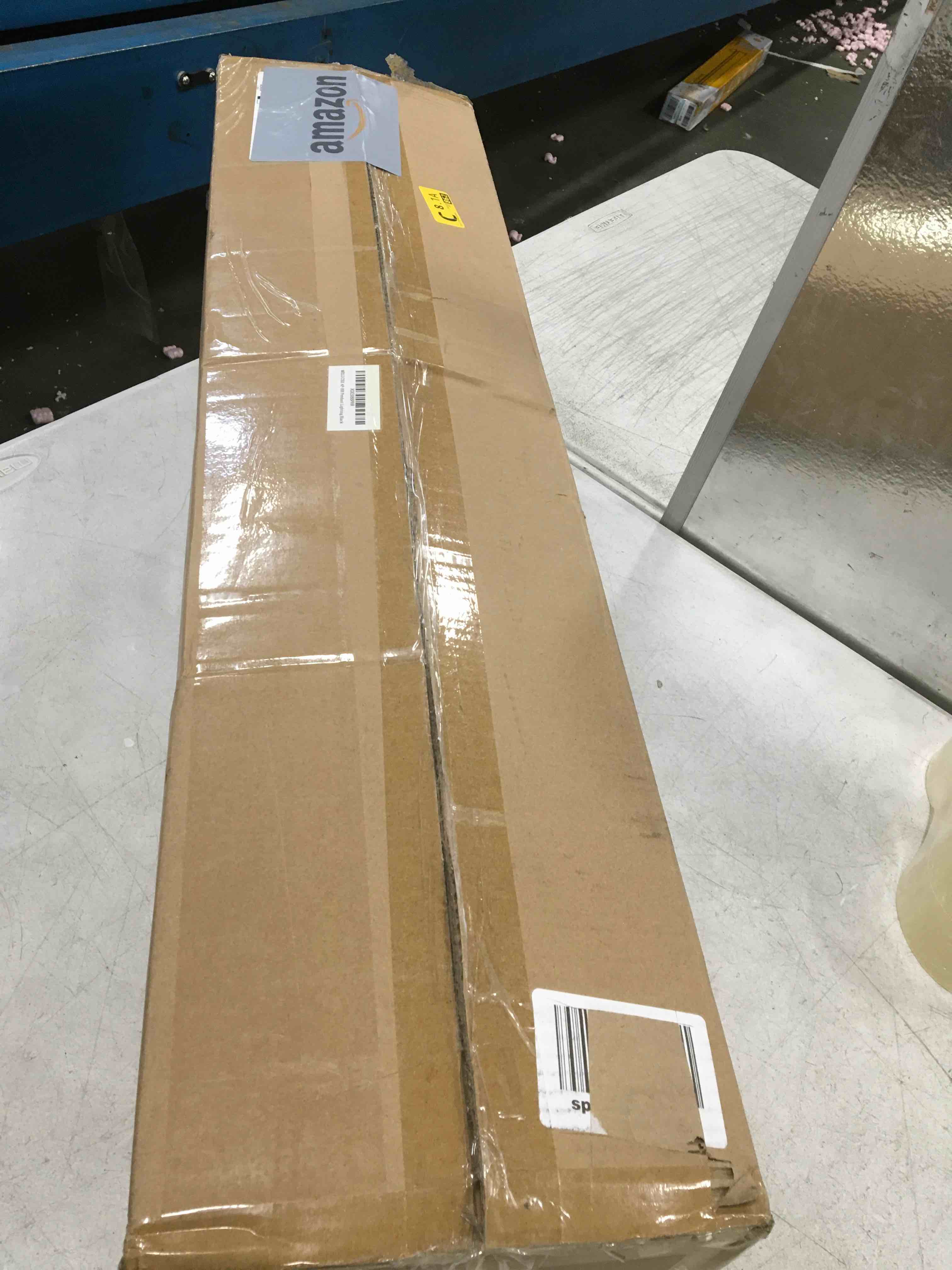 https://s3.amazonaws.com/lotting-images-prod/bidfta/BLU5984864_1709399590689.jpeg