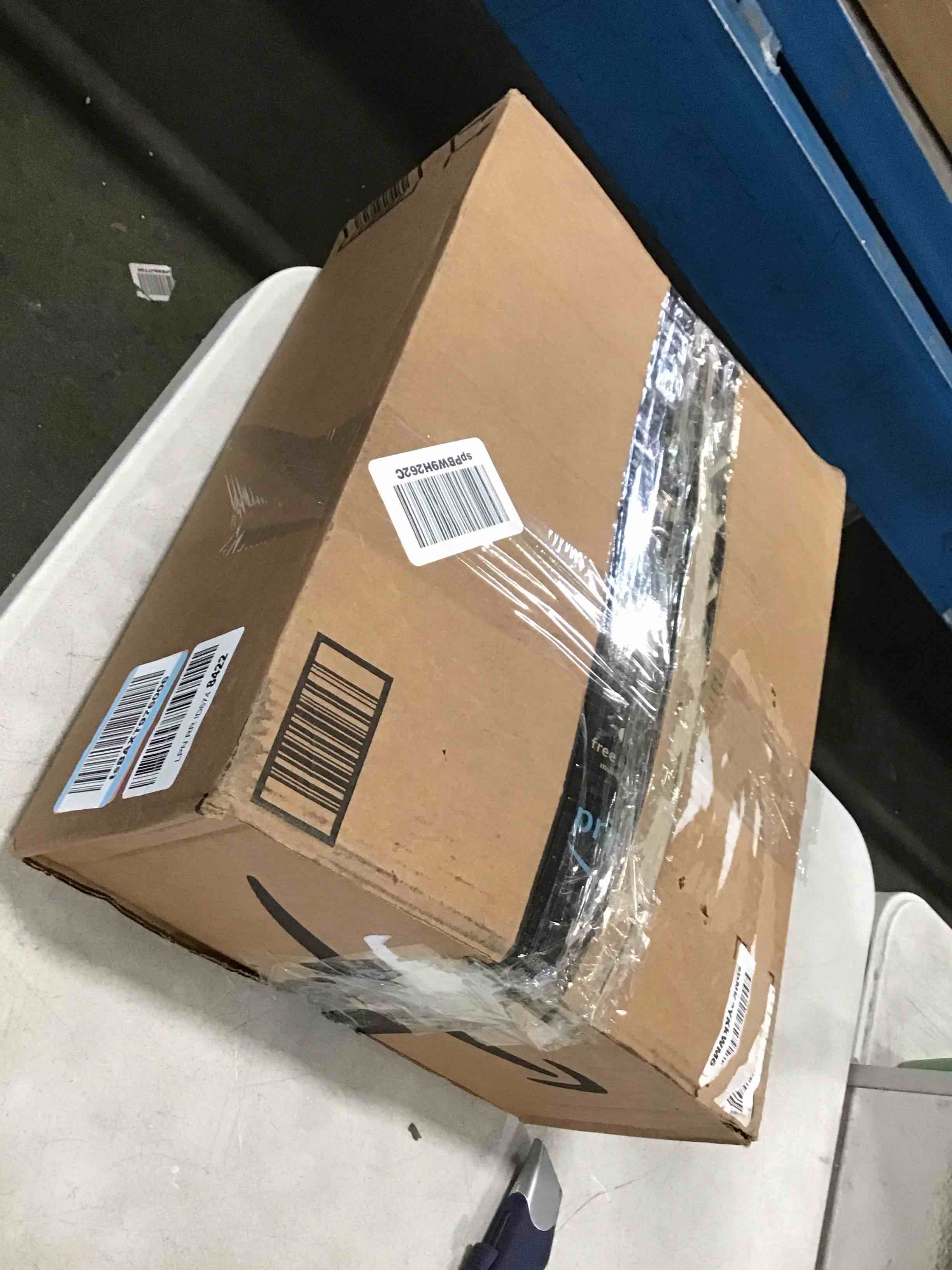 https://s3.amazonaws.com/lotting-images-prod/bidfta/BLU5984991_1709474957347.jpeg