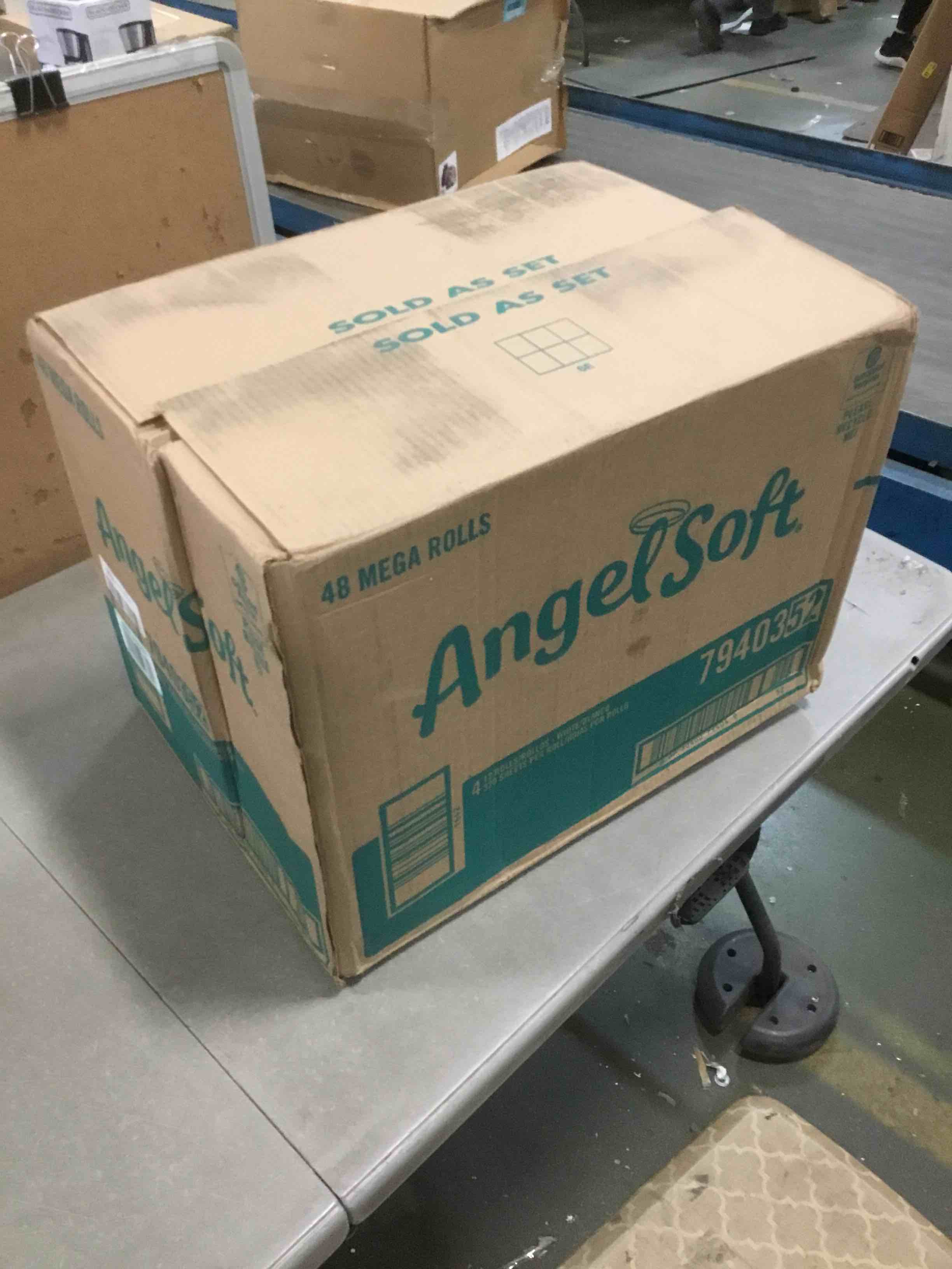 https://s3.amazonaws.com/lotting-images-prod/bidfta/BLU5985552_1708715148908.jpeg