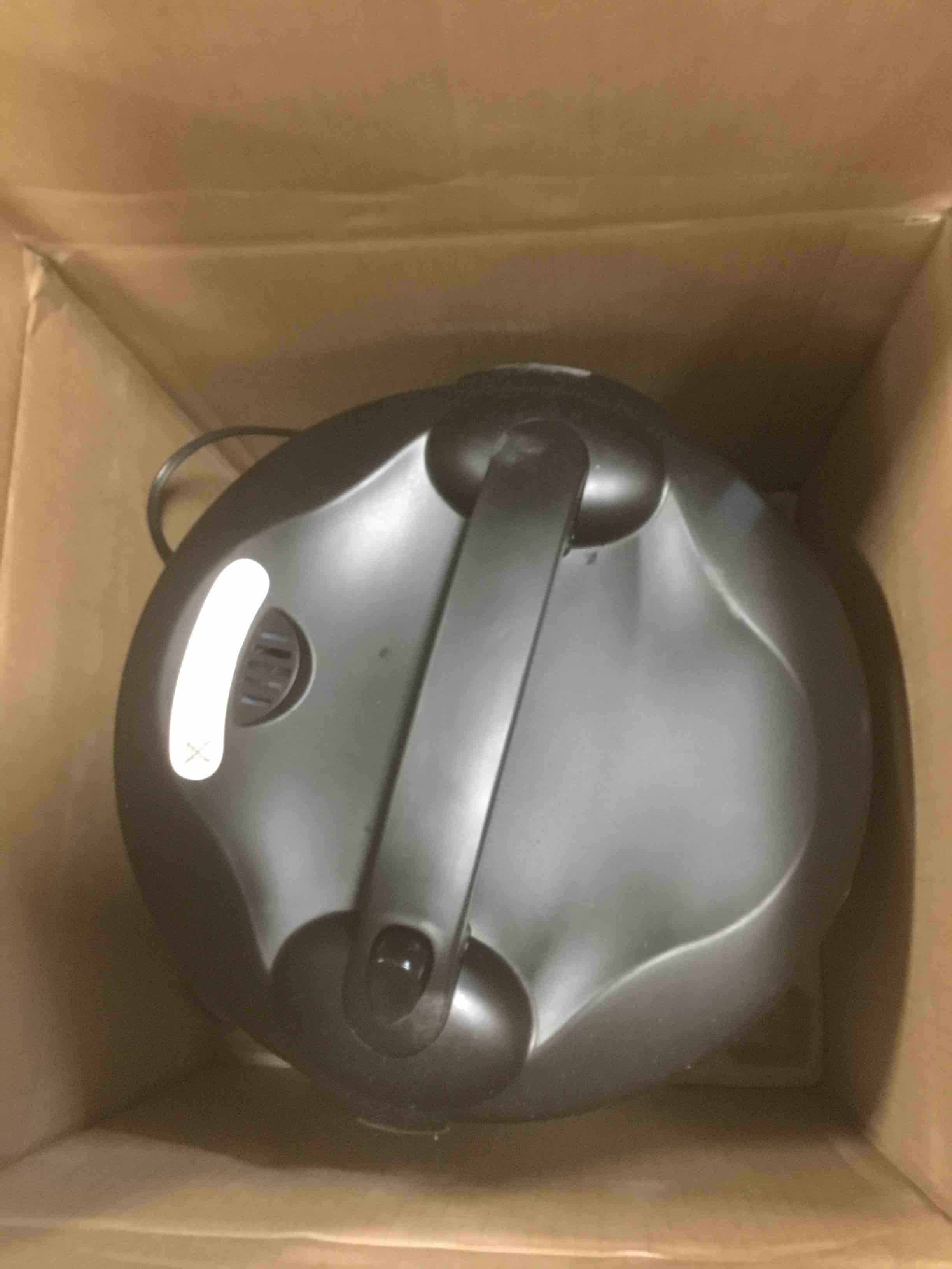 https://s3.amazonaws.com/lotting-images-prod/bidfta/BLU5985662_1708783362636.jpeg