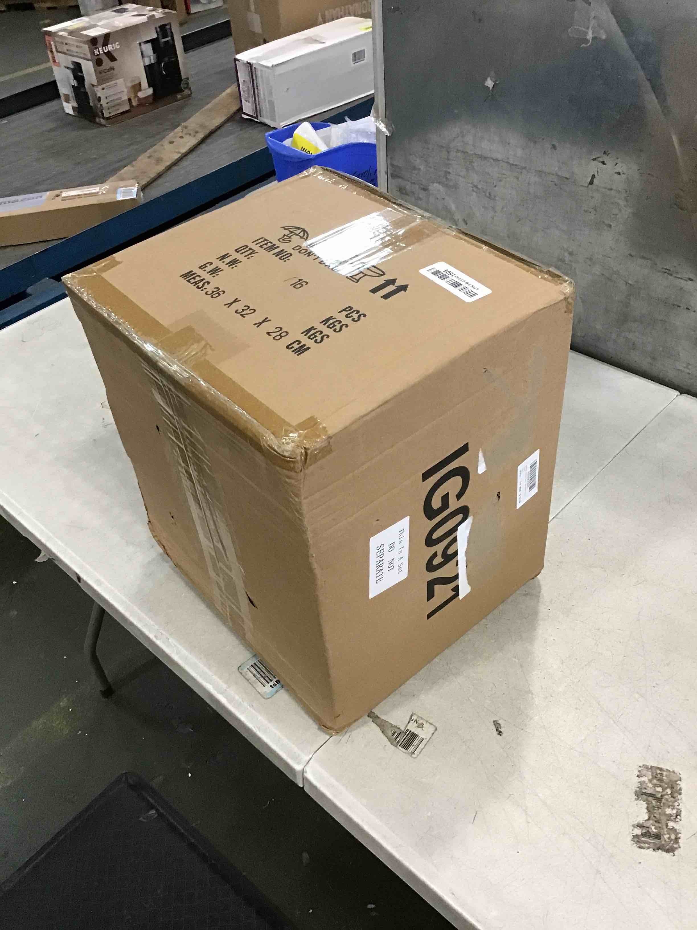 https://s3.amazonaws.com/lotting-images-prod/bidfta/BLU5985908_1709044973228.jpeg