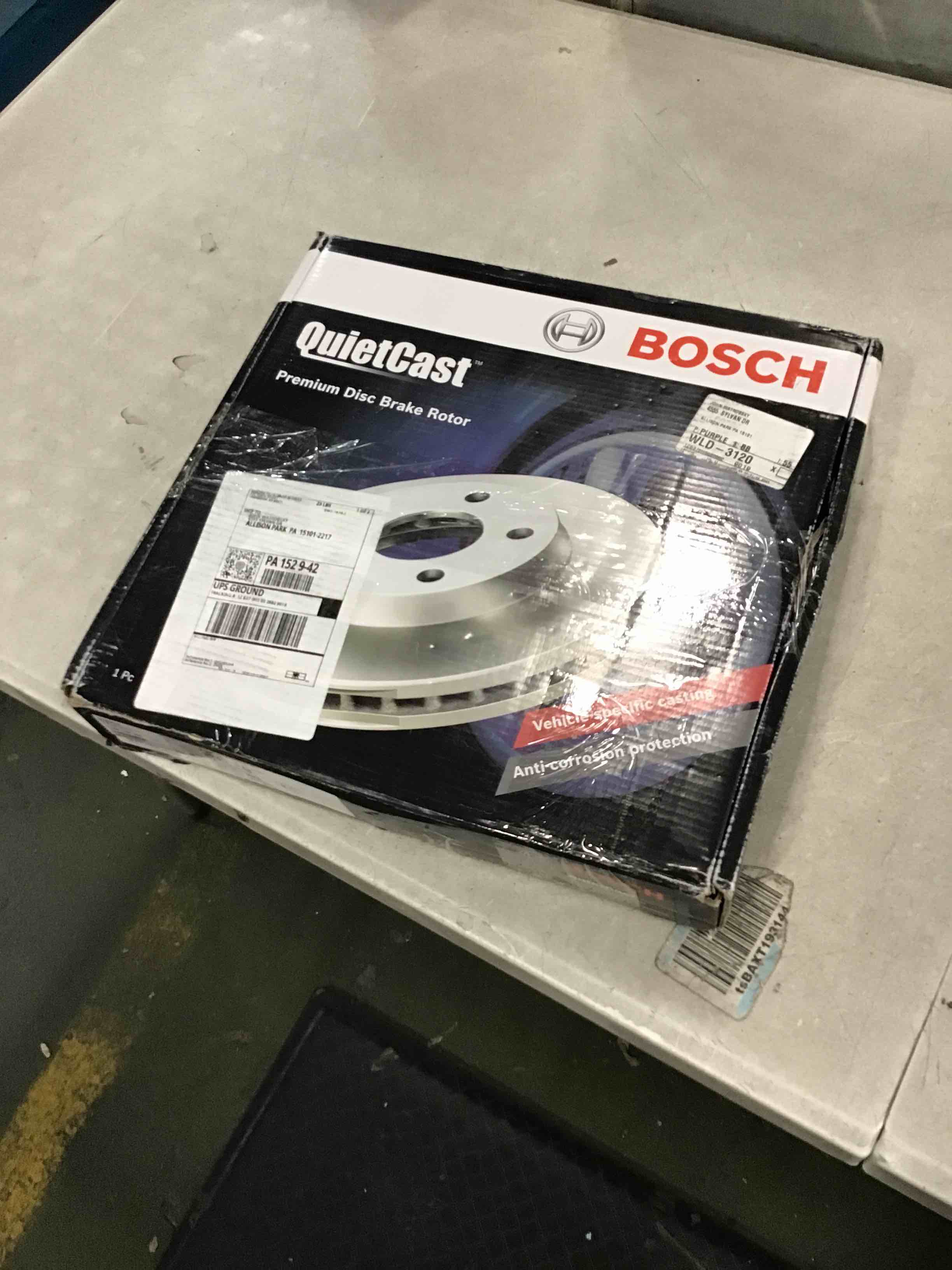 https://s3.amazonaws.com/lotting-images-prod/bidfta/BLU5985966_1709053748350.jpeg