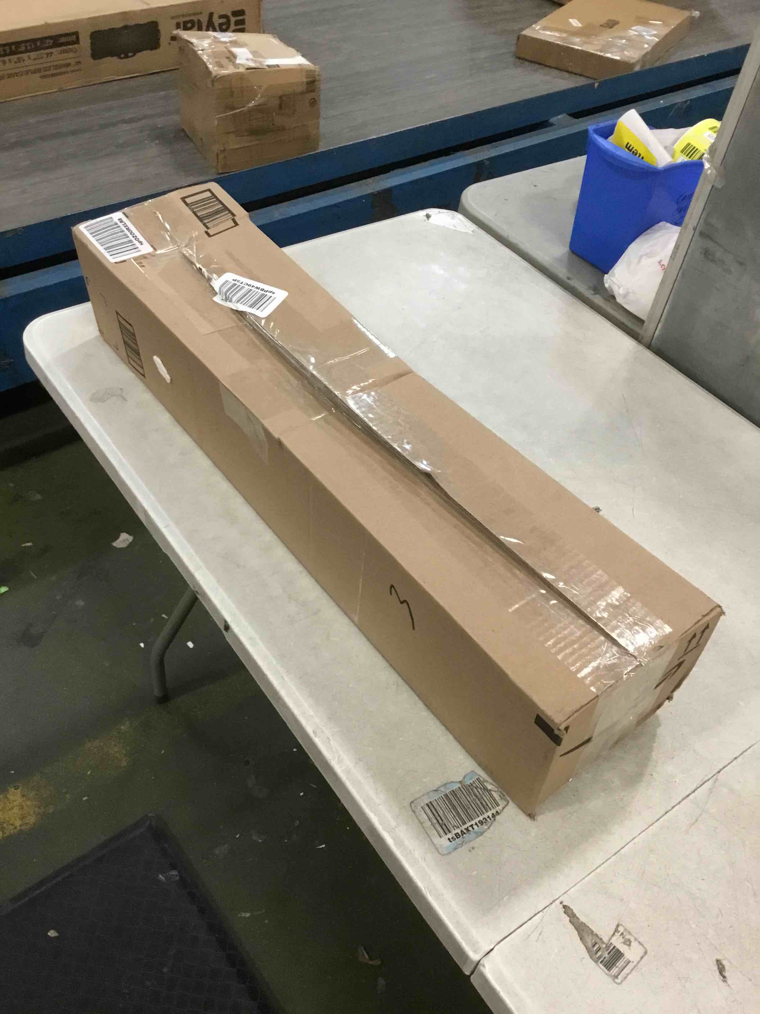 https://s3.amazonaws.com/lotting-images-prod/bidfta/BLU5986031_1709062883214.jpeg