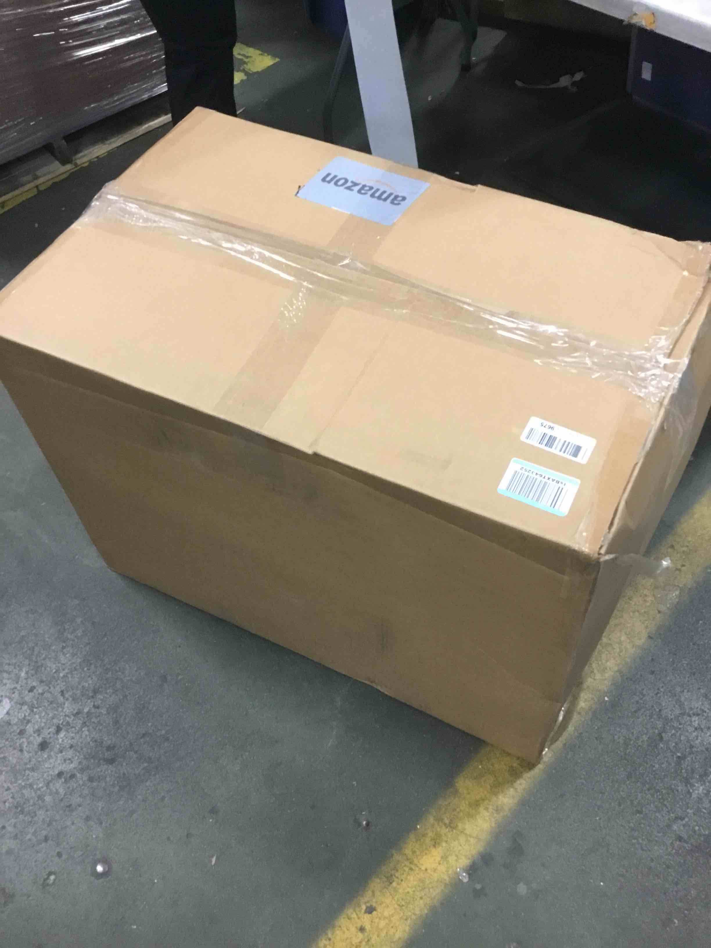 https://s3.amazonaws.com/lotting-images-prod/bidfta/BLU5986208_1709149602930.jpeg