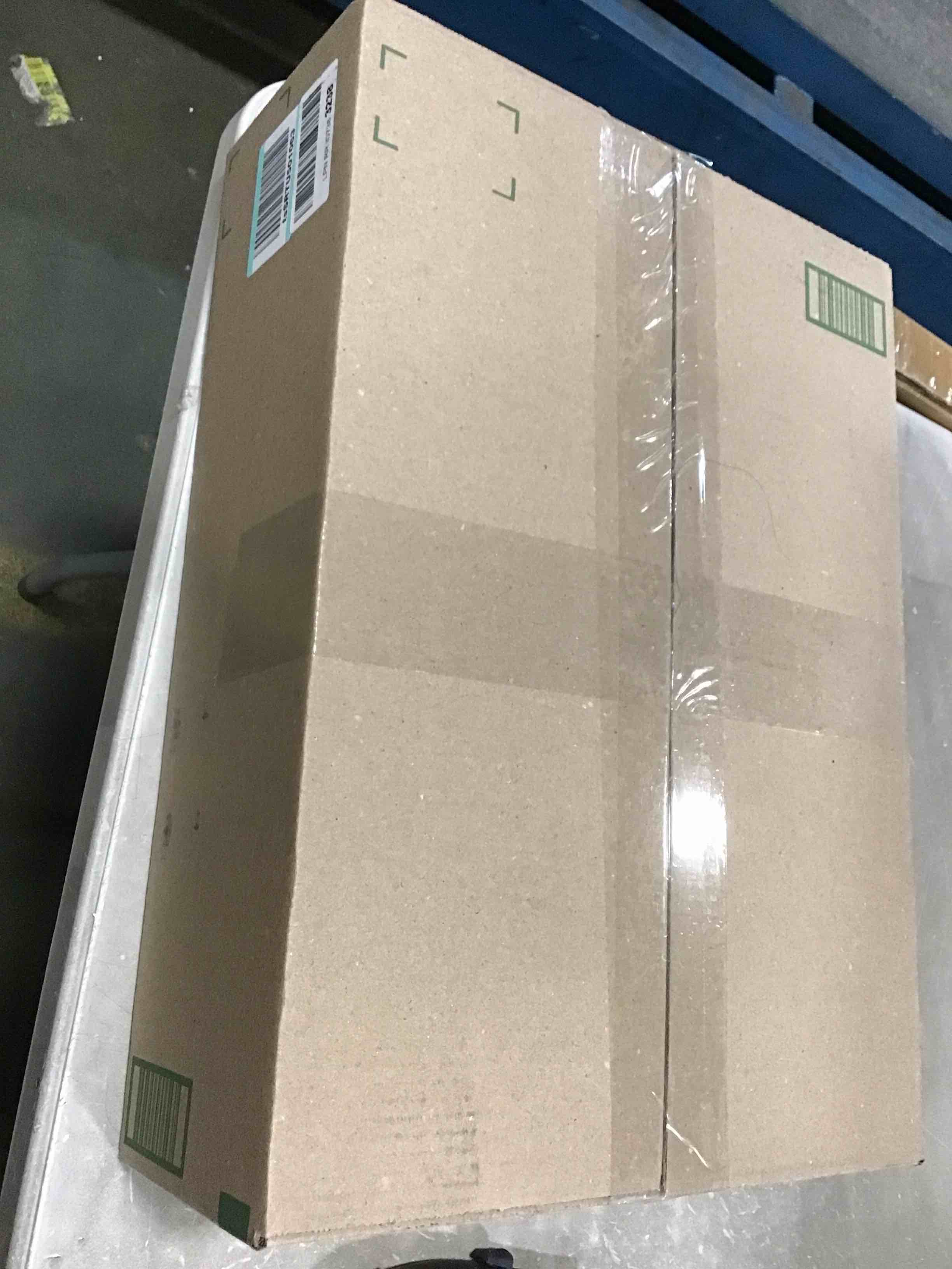 https://s3.amazonaws.com/lotting-images-prod/bidfta/BLU5986263_1710758924787.jpeg