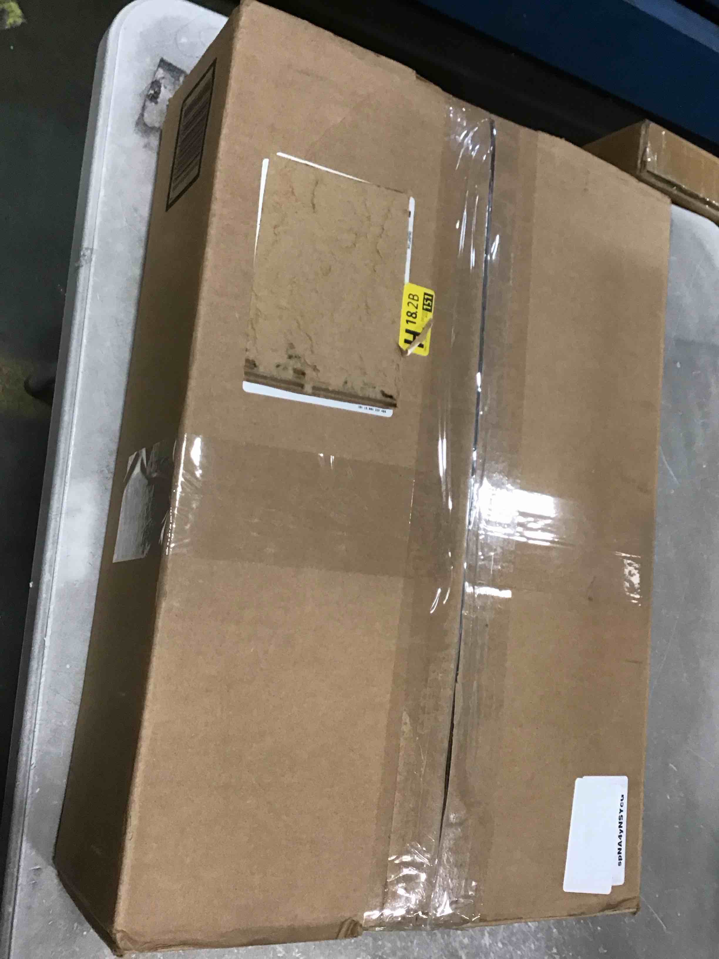 https://s3.amazonaws.com/lotting-images-prod/bidfta/BLU5986268_1710759542902.jpeg