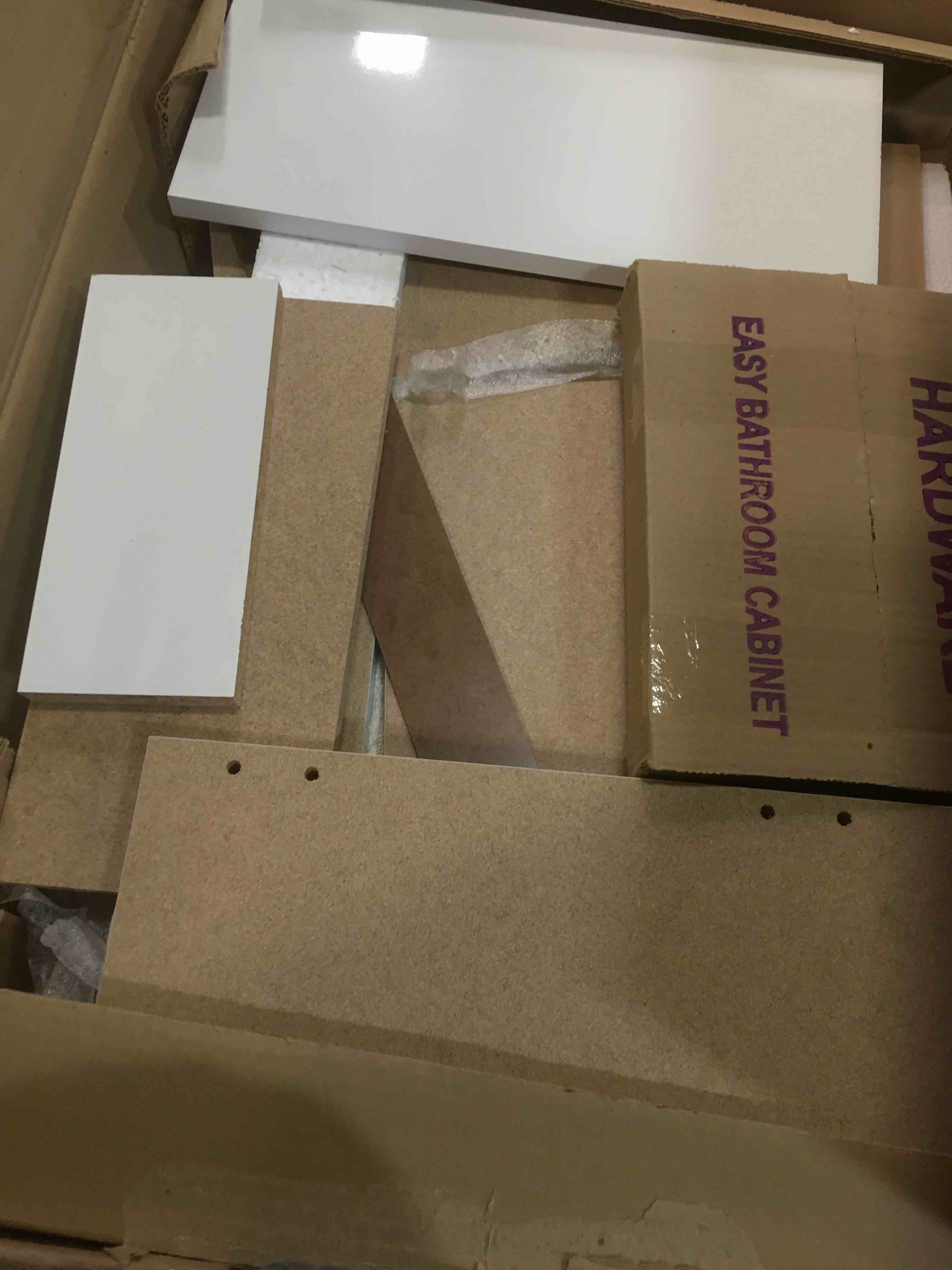 https://s3.amazonaws.com/lotting-images-prod/bidfta/BLU5987119_1708447317198.jpeg