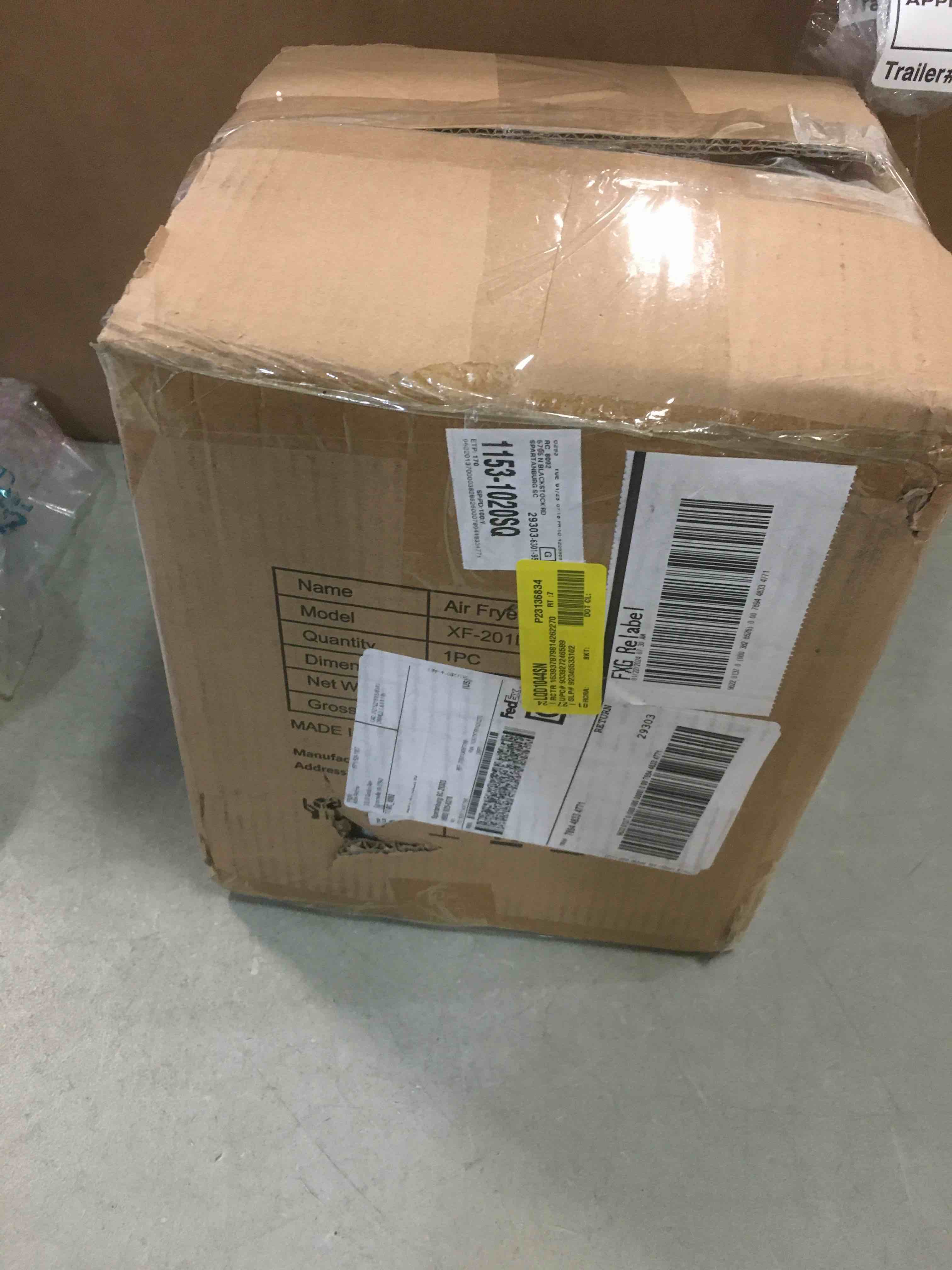 https://s3.amazonaws.com/lotting-images-prod/bidfta/BLU5987123_1708448092093.jpeg