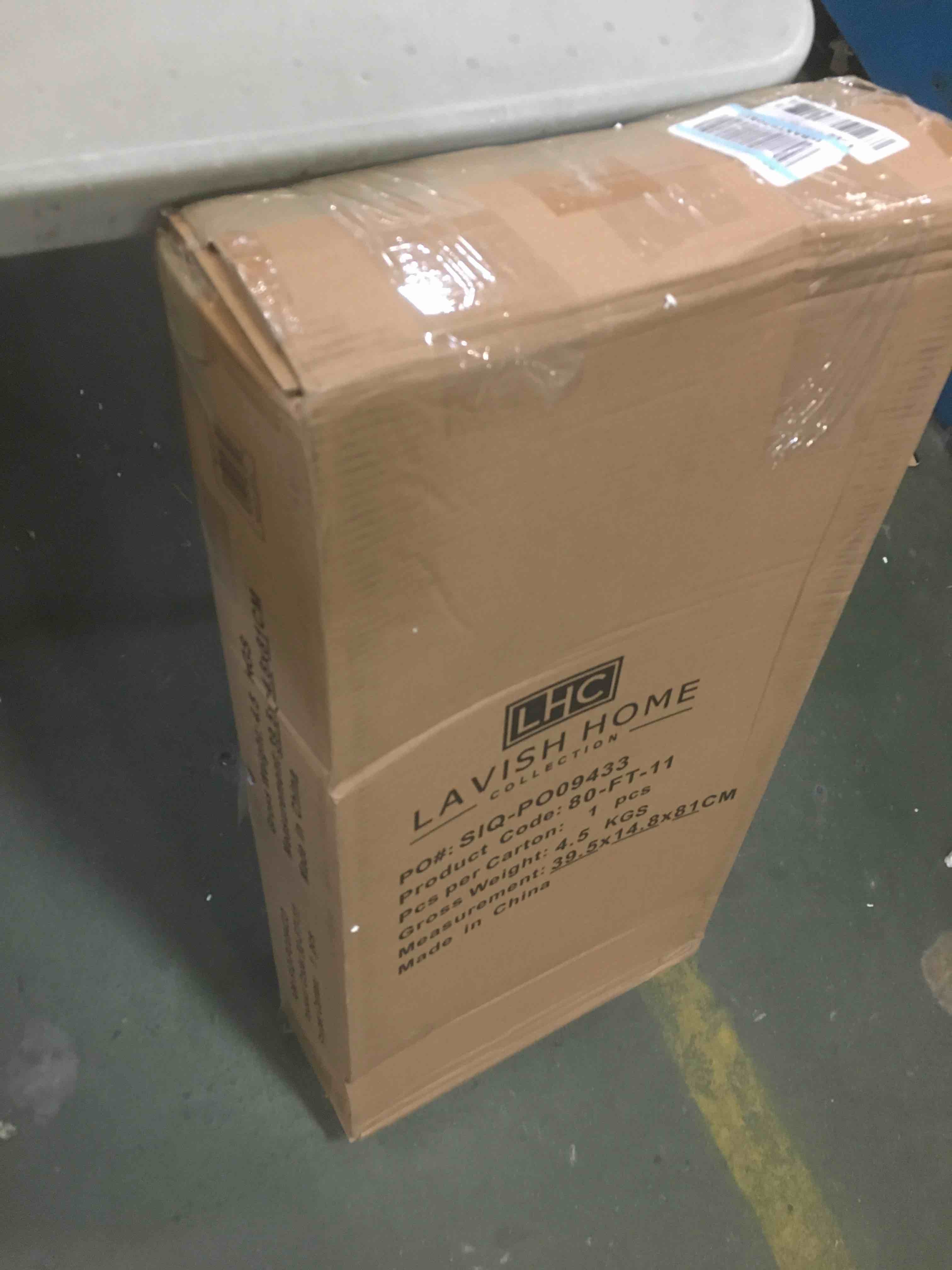 https://s3.amazonaws.com/lotting-images-prod/bidfta/BLU5987183_1708458041314.jpeg