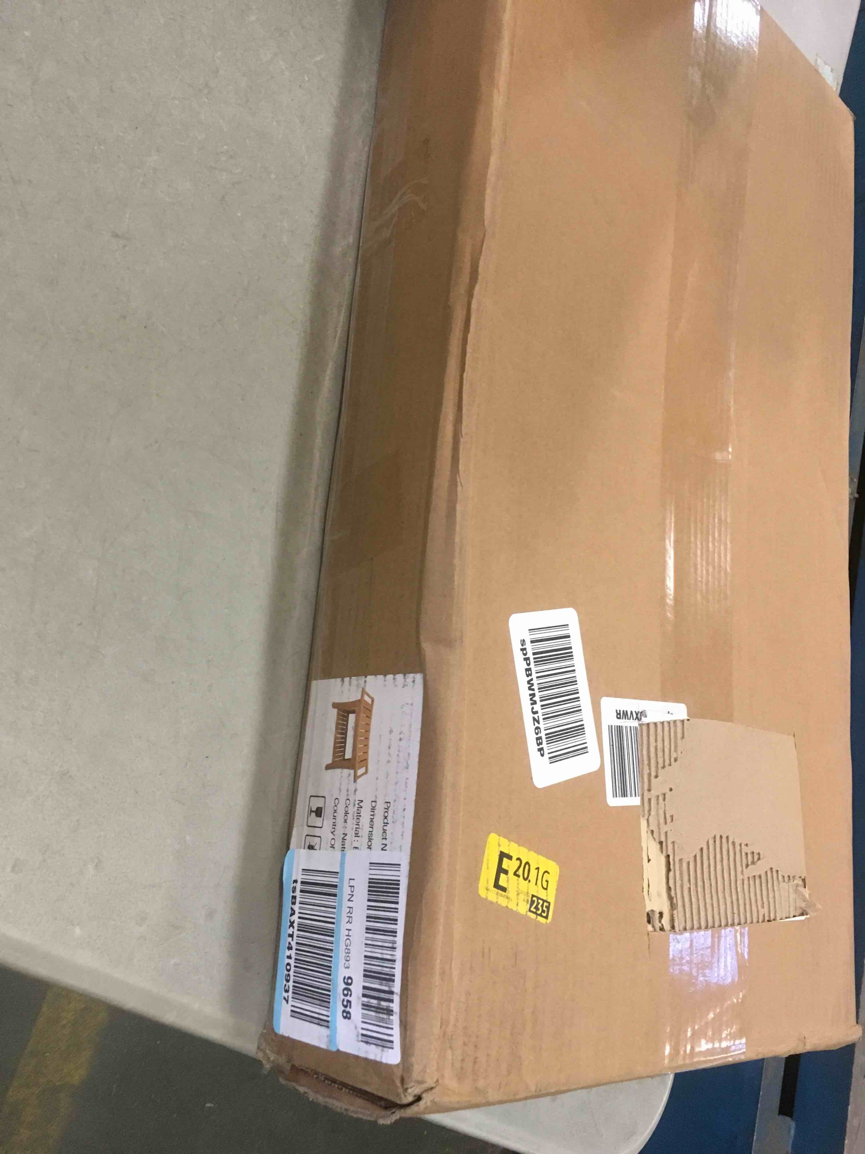 https://s3.amazonaws.com/lotting-images-prod/bidfta/BLU5987222_1708462882184.jpeg