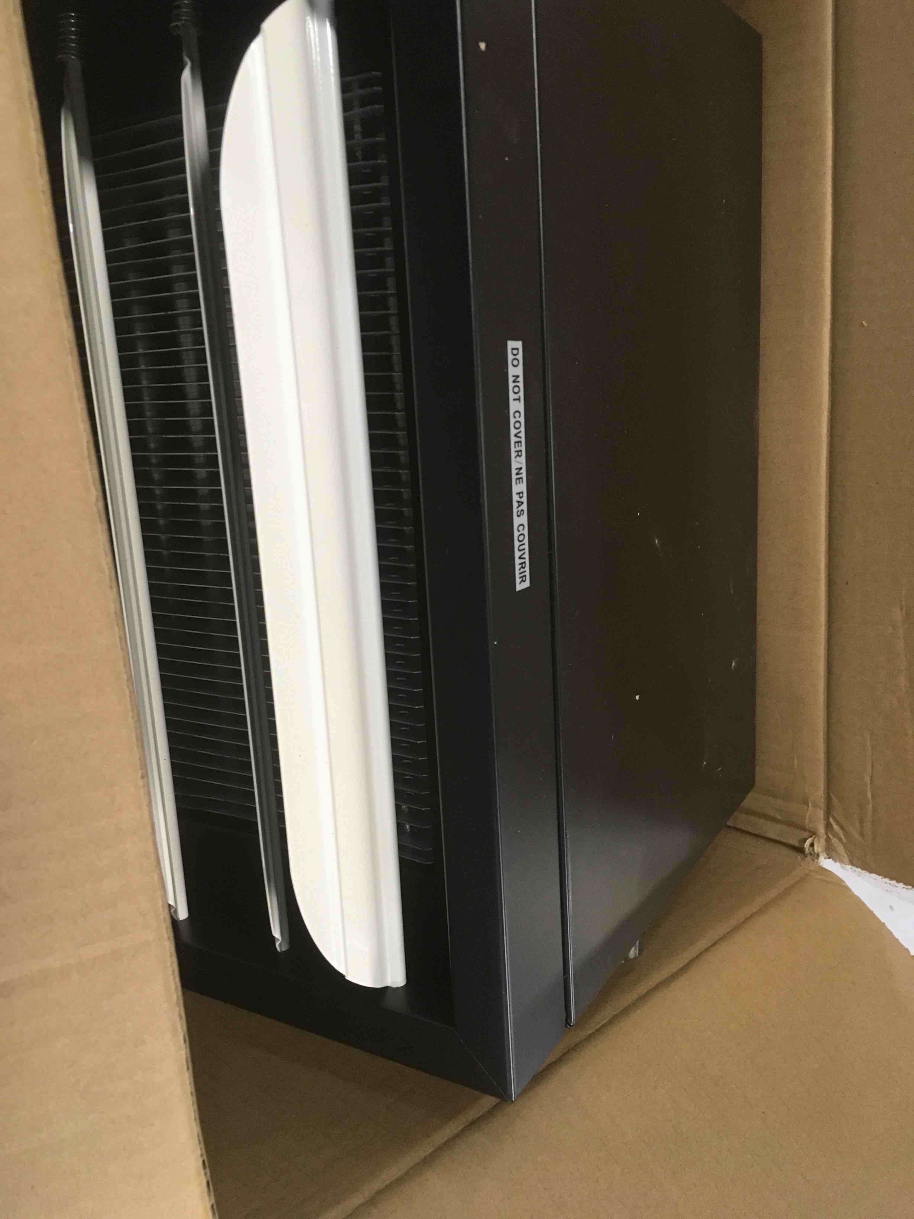 https://s3.amazonaws.com/lotting-images-prod/bidfta/BLU5987961_1708721163411.jpeg