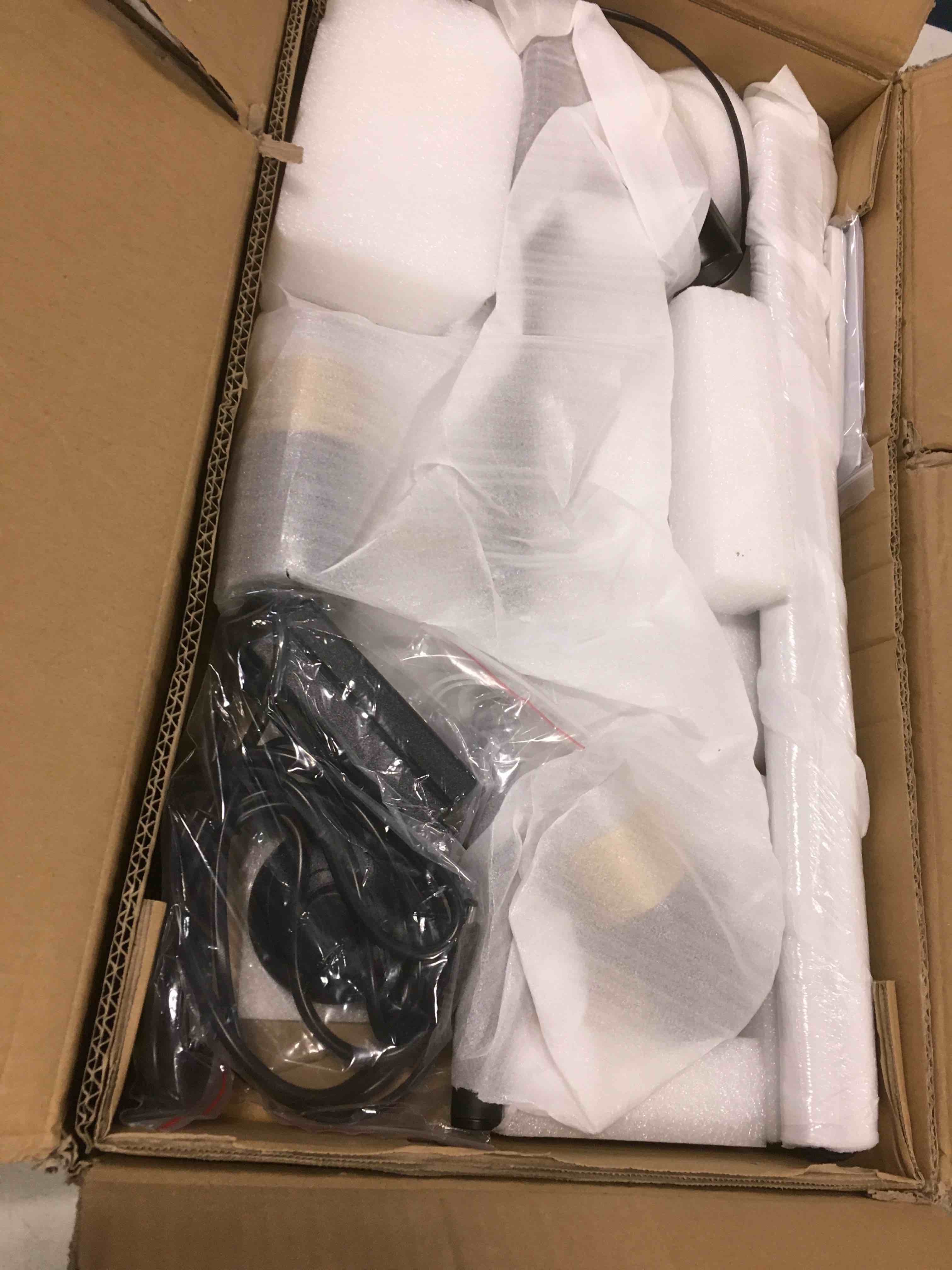 https://s3.amazonaws.com/lotting-images-prod/bidfta/BLU5988041_1708786144415.jpeg