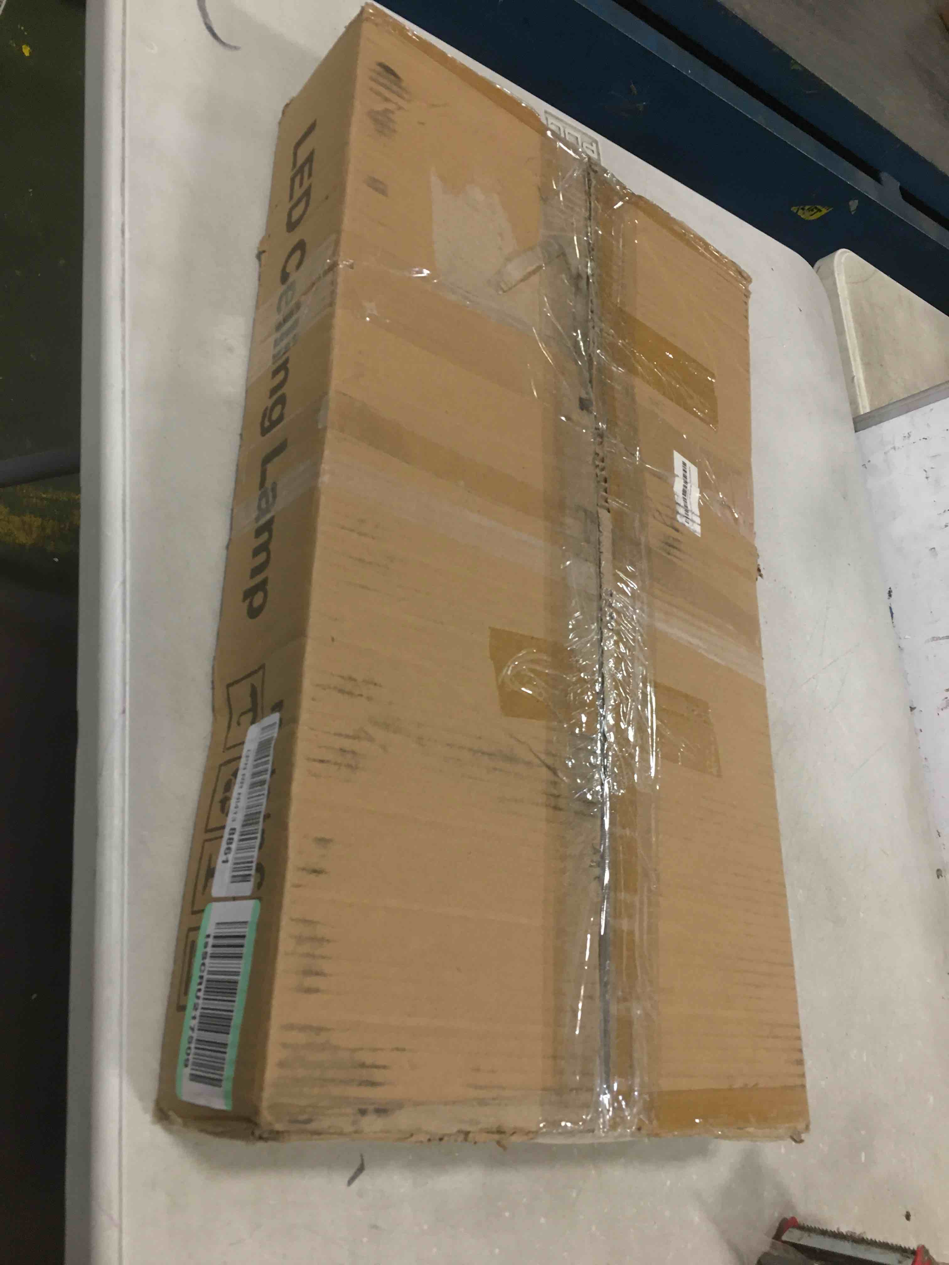https://s3.amazonaws.com/lotting-images-prod/bidfta/BLU5988041_1708786169351.jpeg