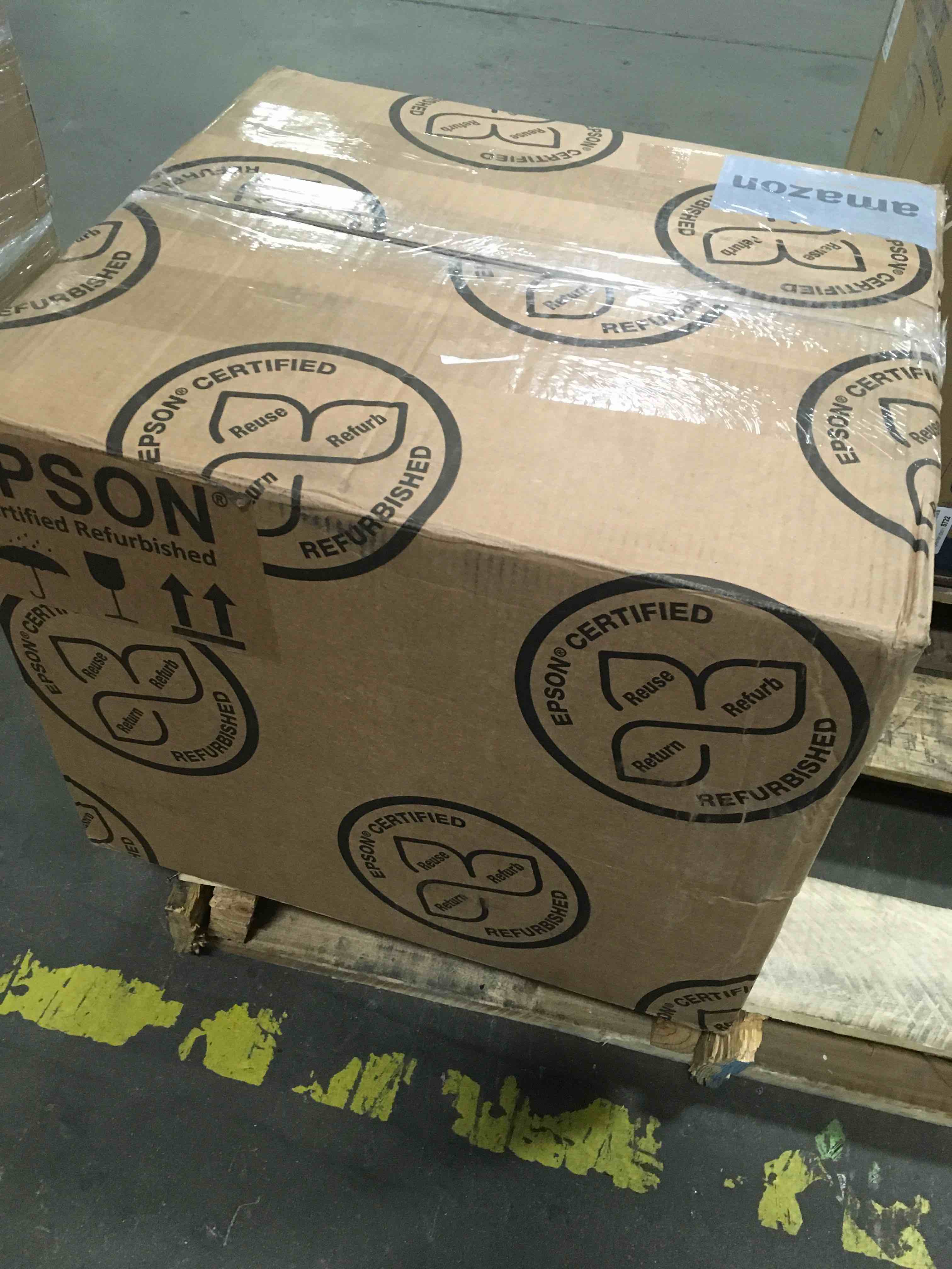 https://s3.amazonaws.com/lotting-images-prod/bidfta/BLU5988239_1708949356082.jpeg