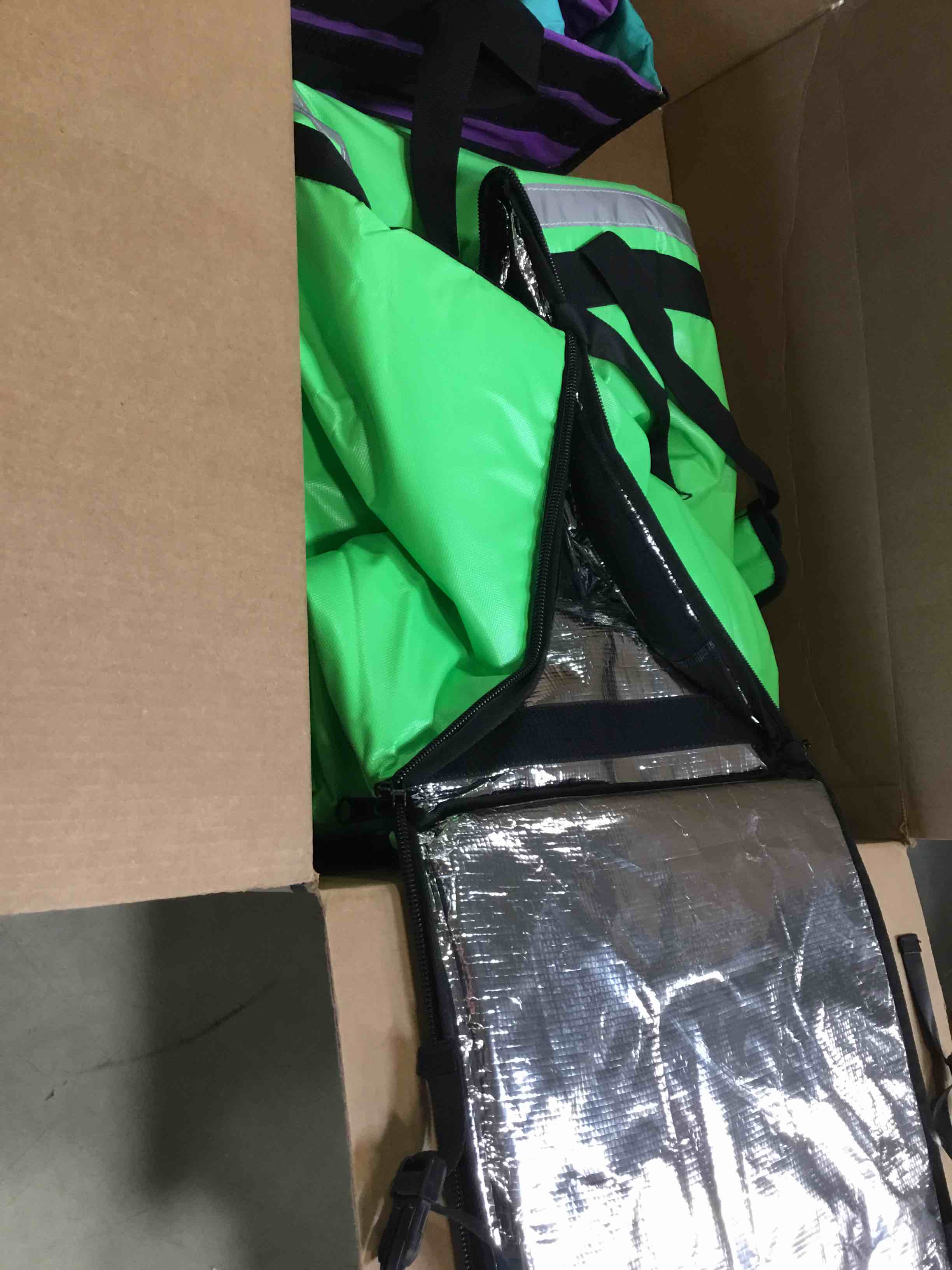 https://s3.amazonaws.com/lotting-images-prod/bidfta/BLU5988716_1708965211744.jpeg