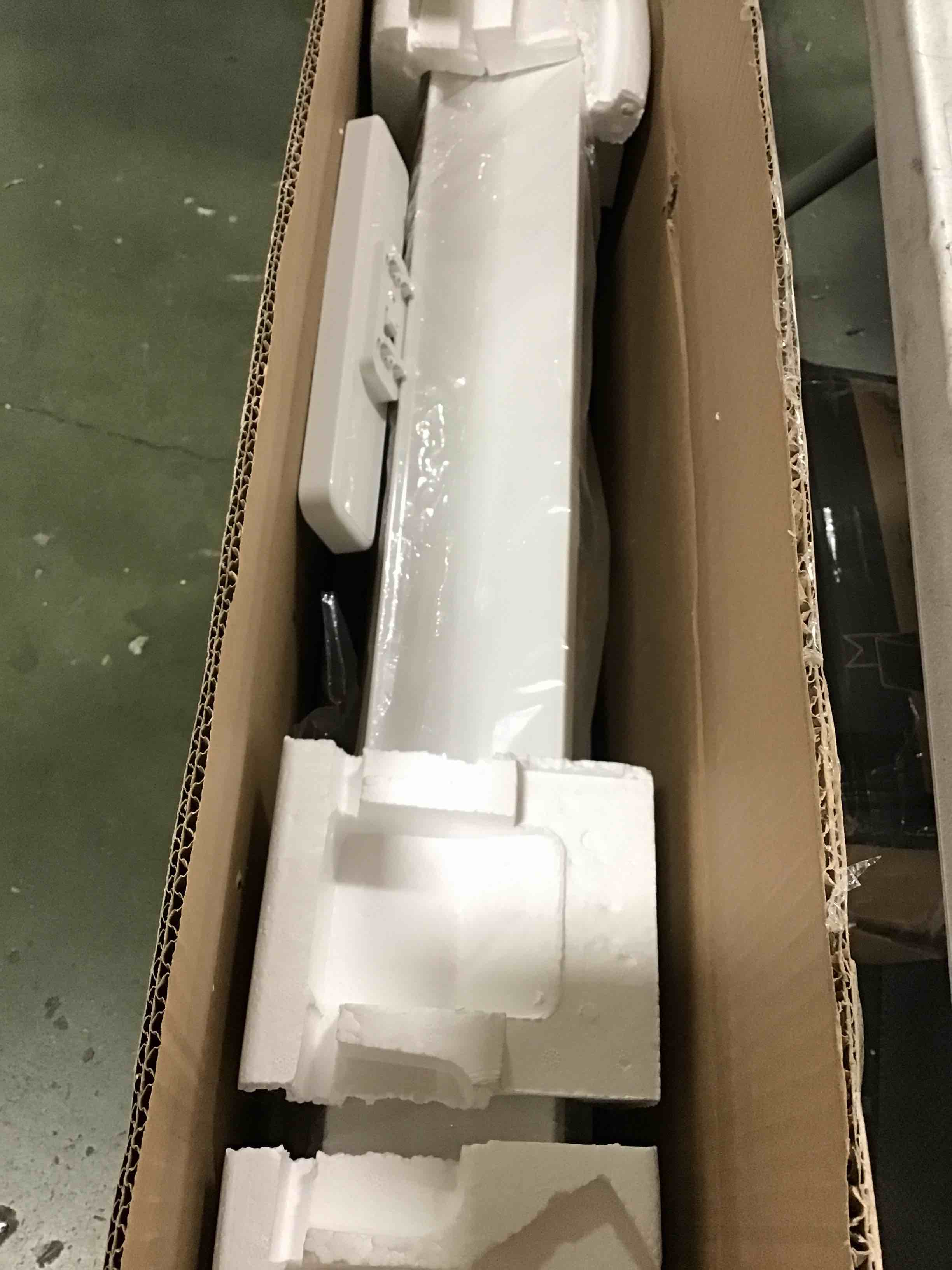 https://s3.amazonaws.com/lotting-images-prod/bidfta/BLU5989009_1709324890544.jpeg