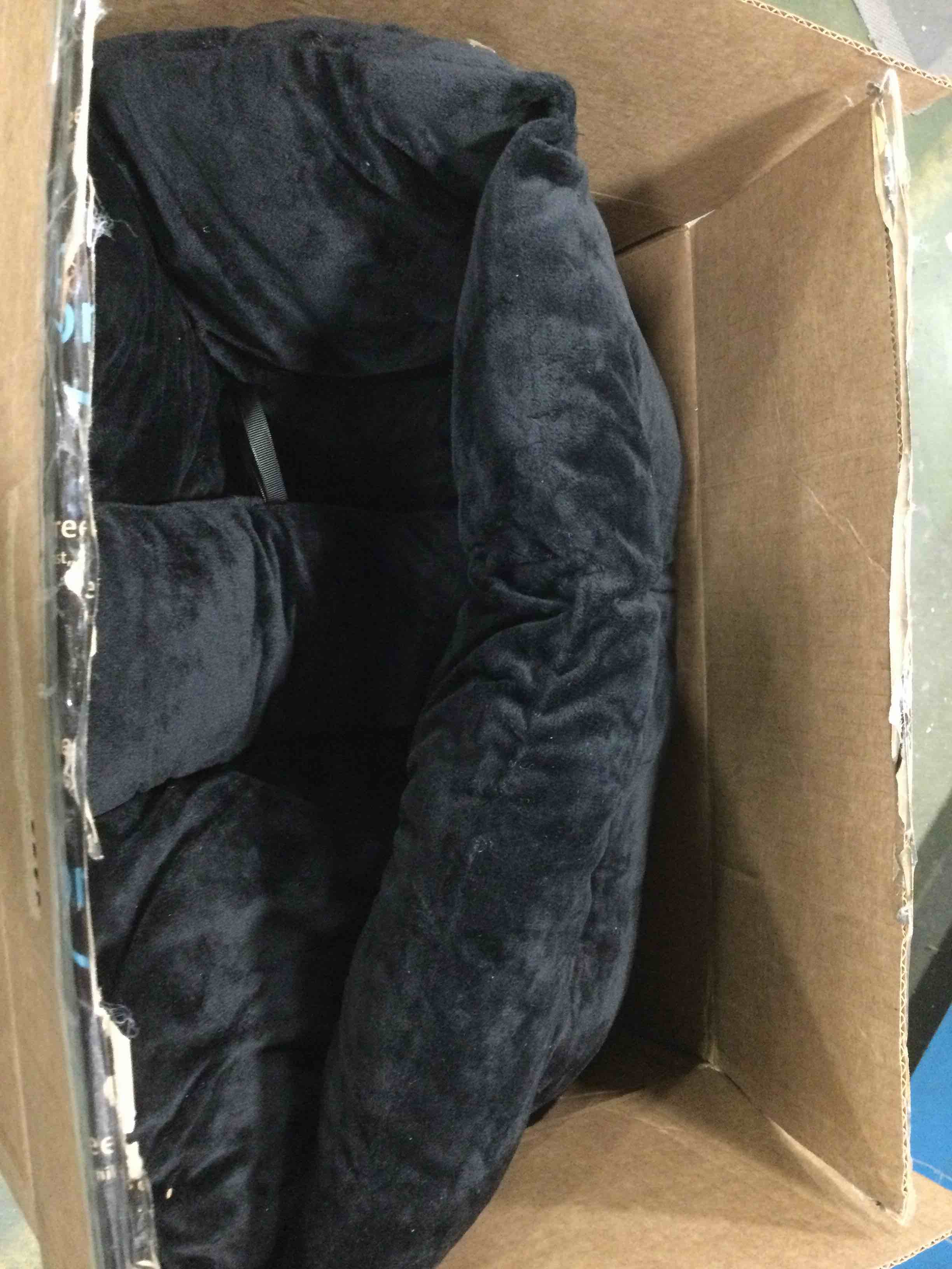 https://s3.amazonaws.com/lotting-images-prod/bidfta/BLU5989074_1709388514060.jpeg