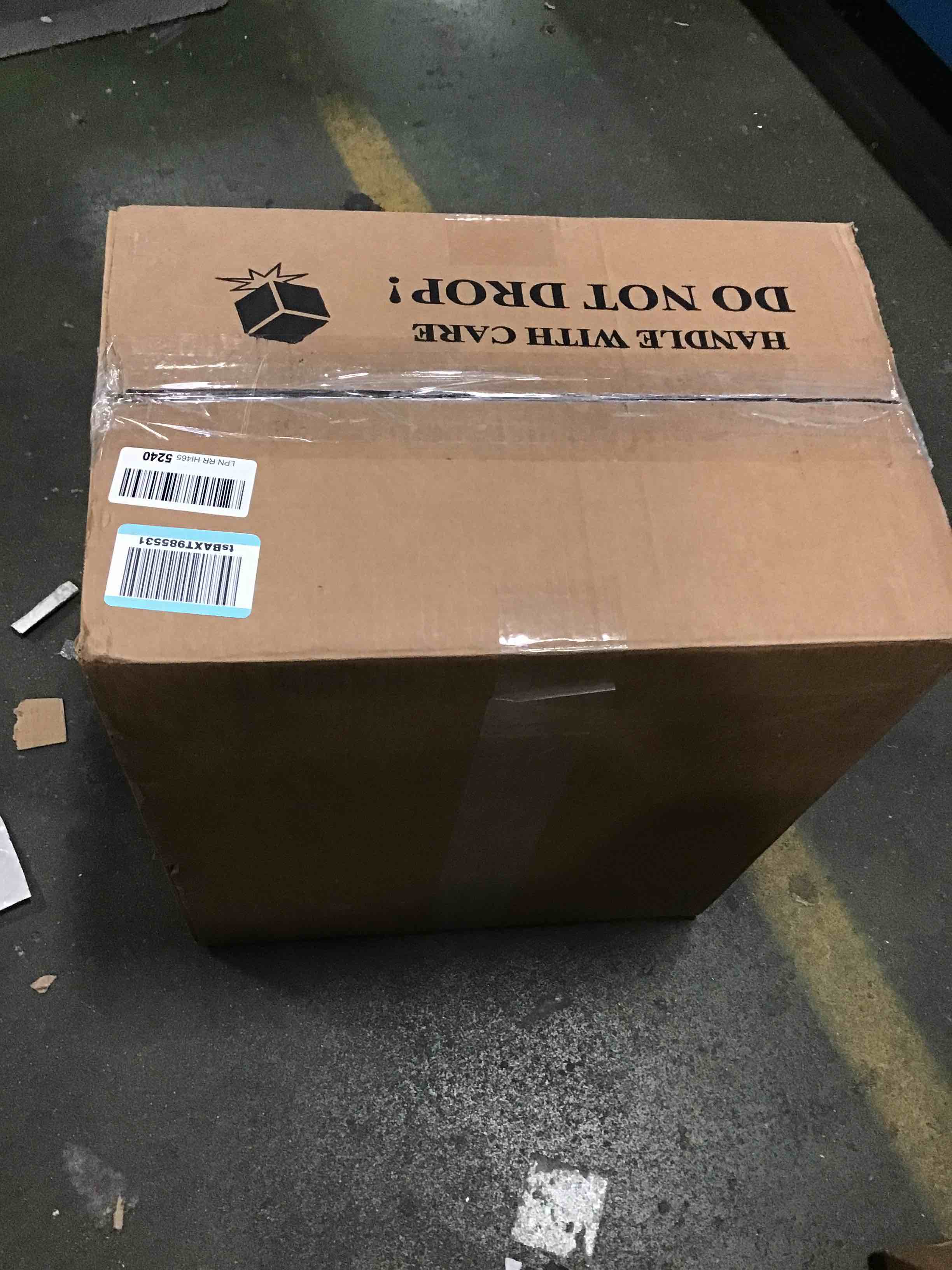 https://s3.amazonaws.com/lotting-images-prod/bidfta/BLU5989111_1709394635317.jpeg