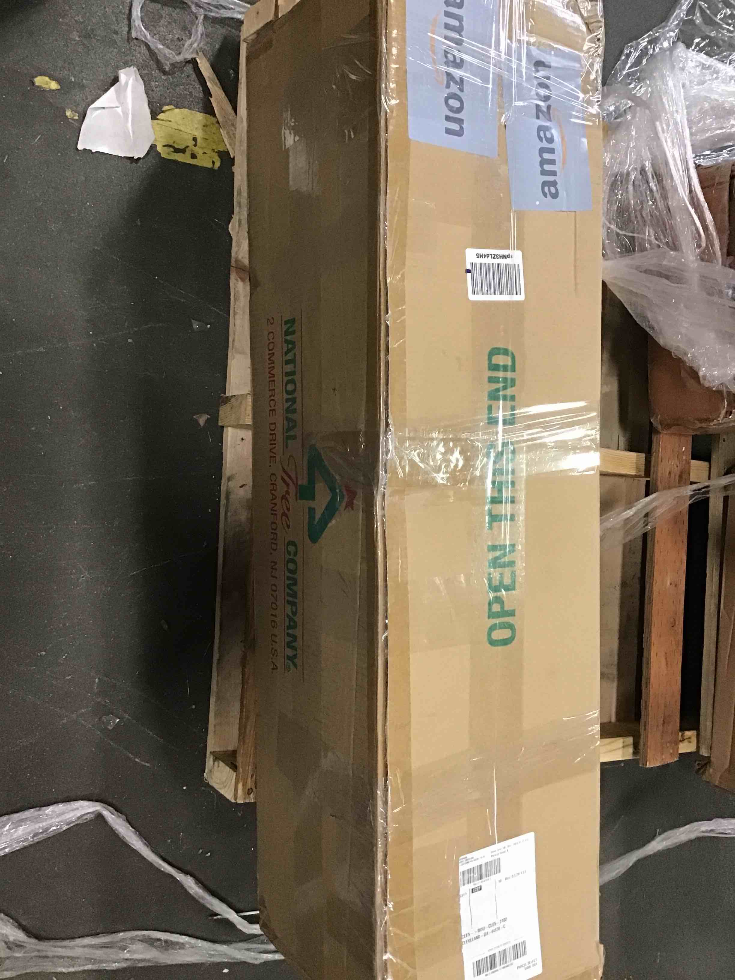 https://s3.amazonaws.com/lotting-images-prod/bidfta/BLU5989145_1709399693875.jpeg