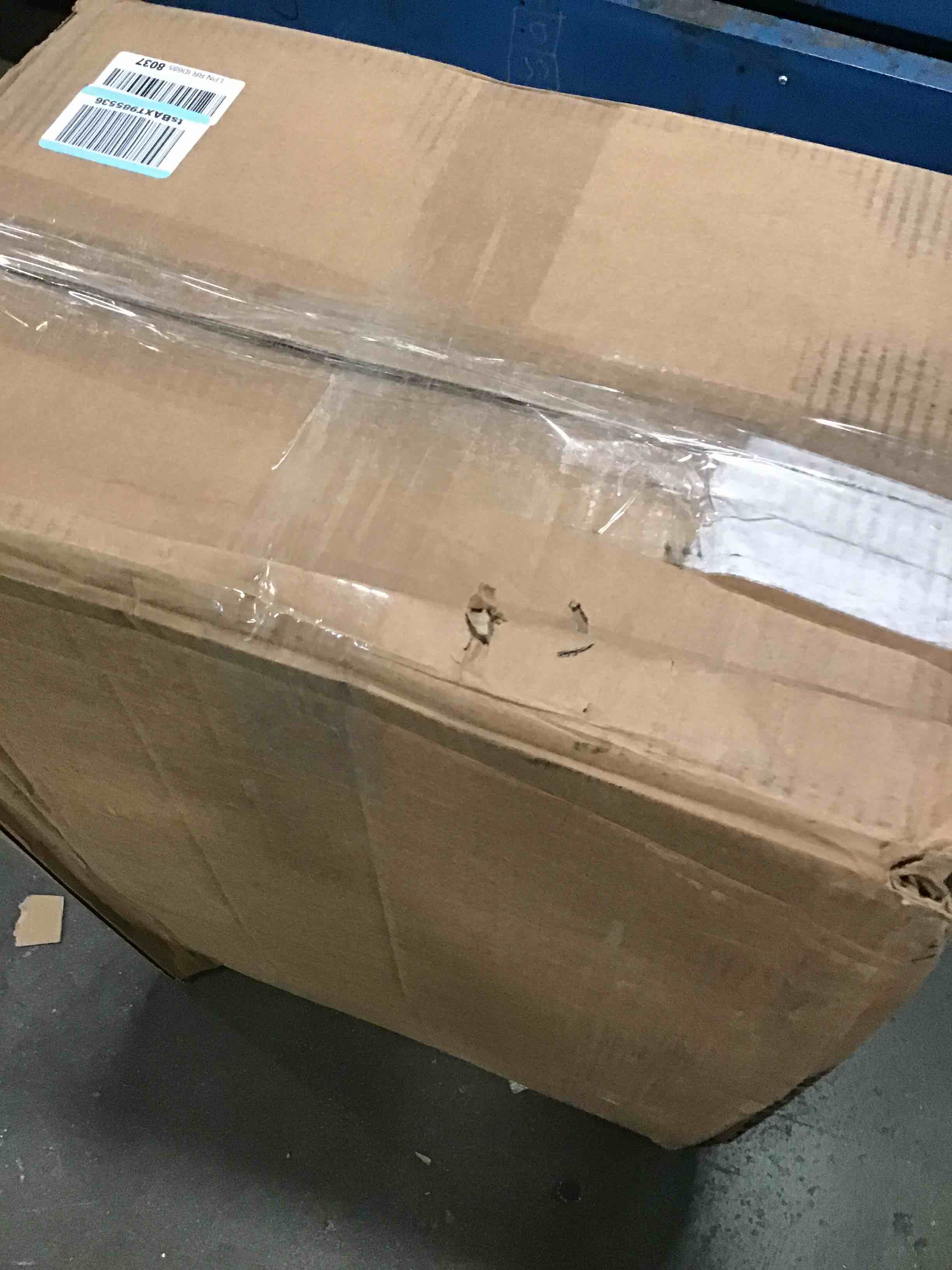 https://s3.amazonaws.com/lotting-images-prod/bidfta/BLU5989147_1709399946205.jpeg