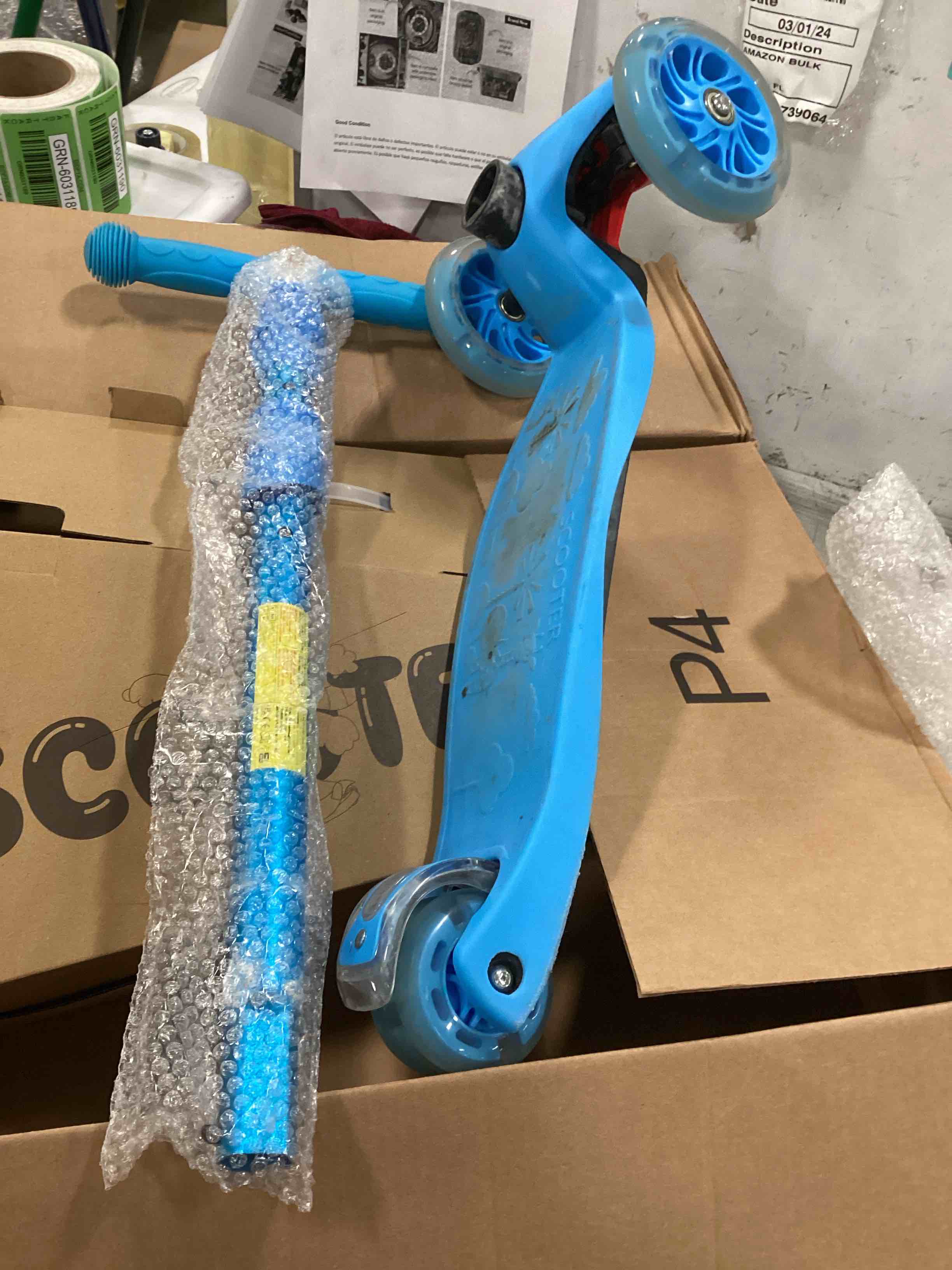 https://s3.amazonaws.com/lotting-images-prod/bidfta/BLU5989450_1709727739555.jpeg