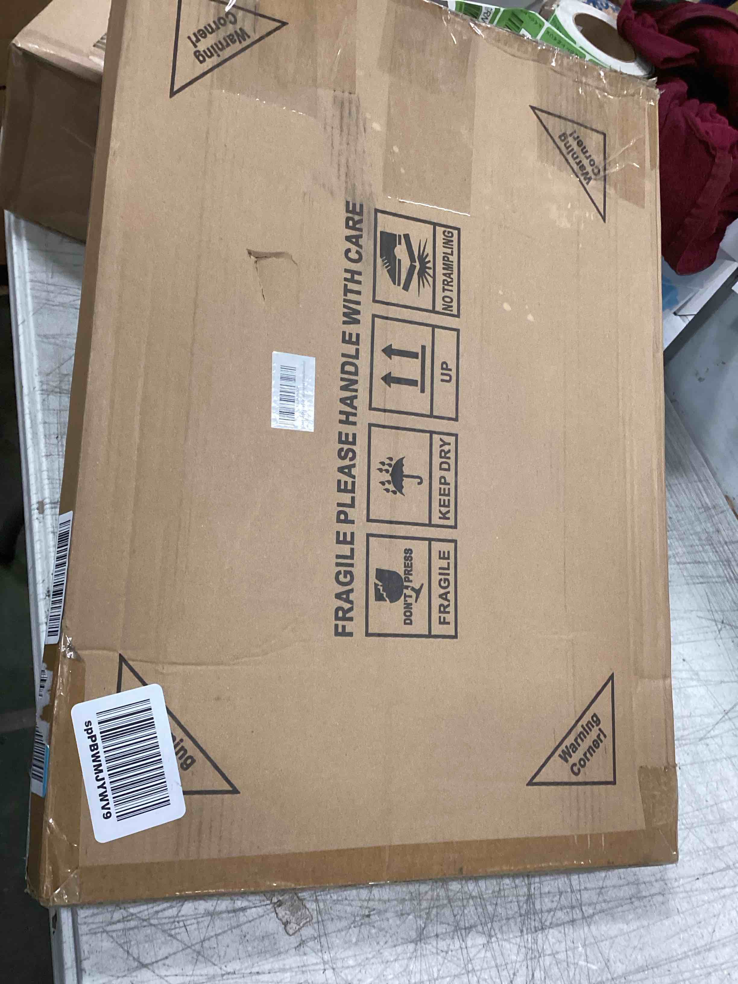 https://s3.amazonaws.com/lotting-images-prod/bidfta/BLU5989485_1709732249323.jpeg
