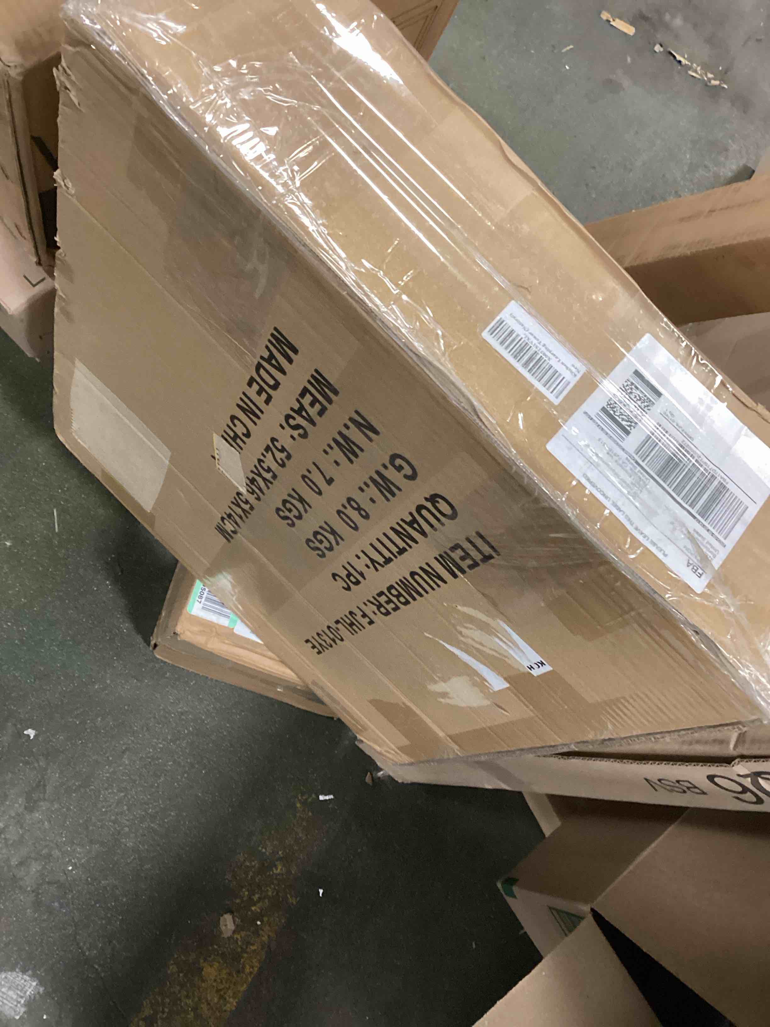 https://s3.amazonaws.com/lotting-images-prod/bidfta/BLU5989605_1709753132127.jpeg