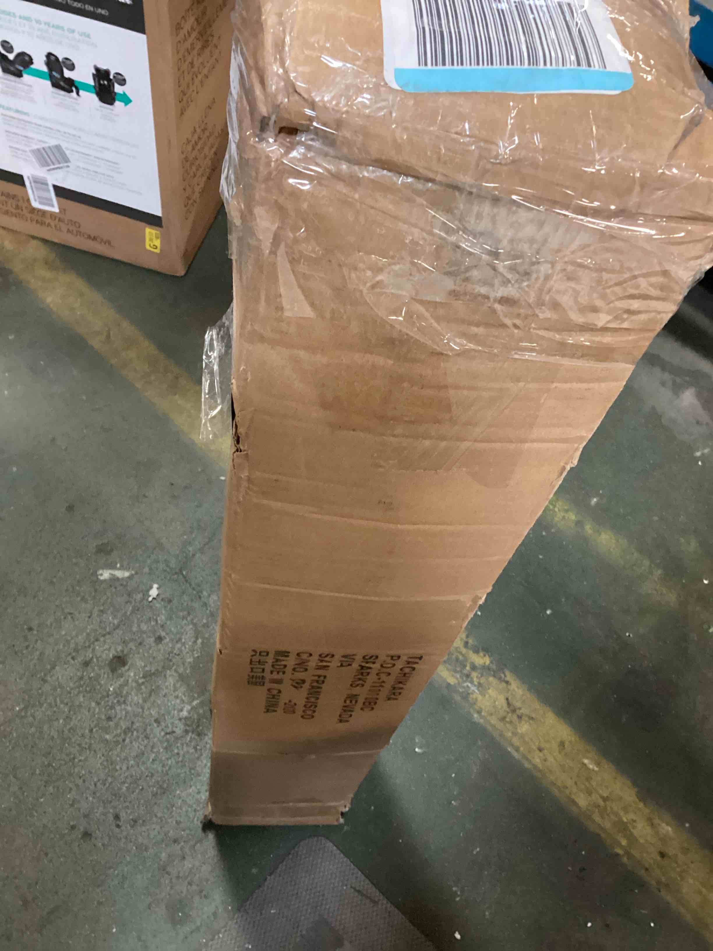 https://s3.amazonaws.com/lotting-images-prod/bidfta/BLU5989916_1709904808264.jpeg