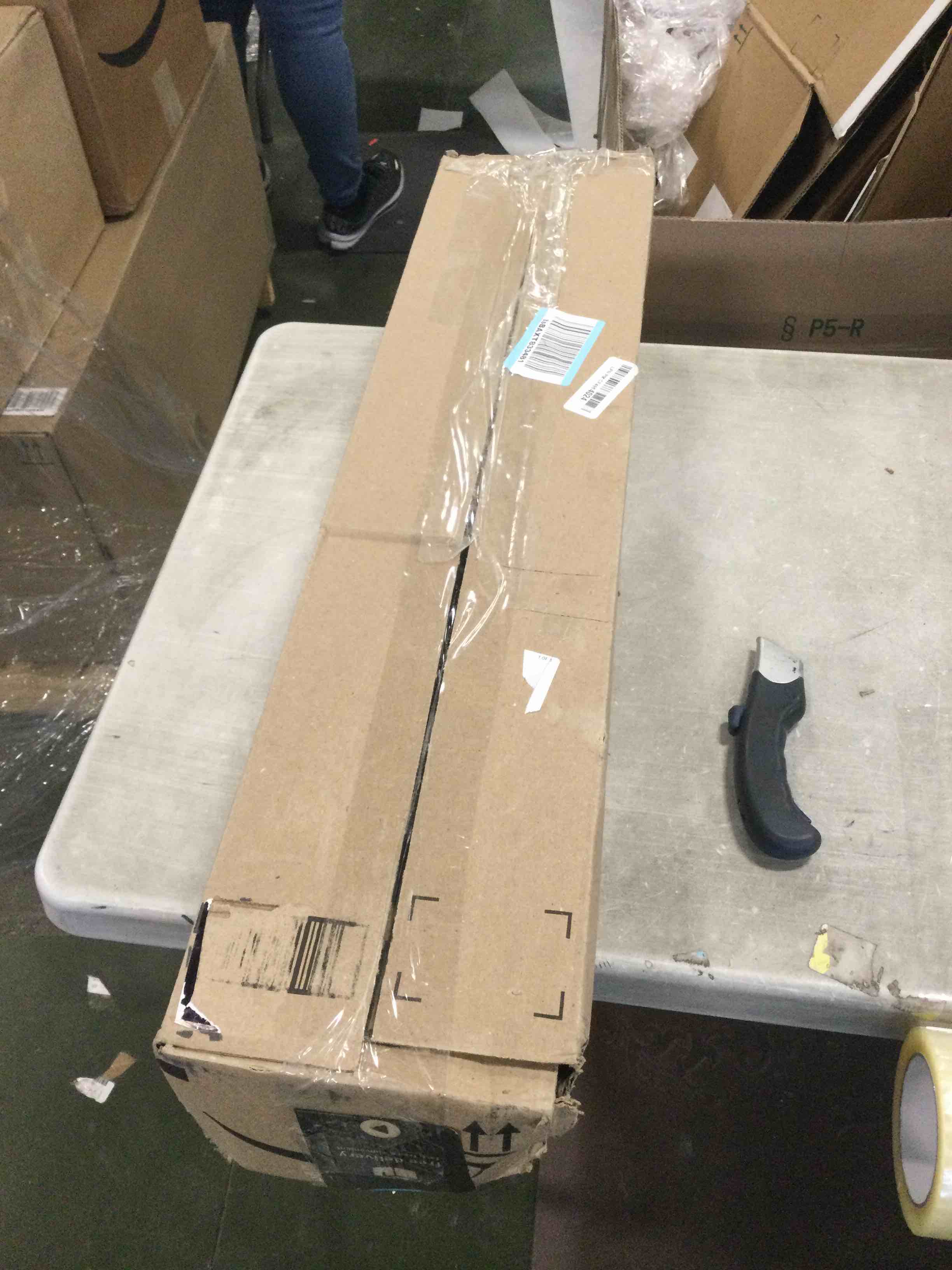https://s3.amazonaws.com/lotting-images-prod/bidfta/BLU5990900_1711111206056.jpeg