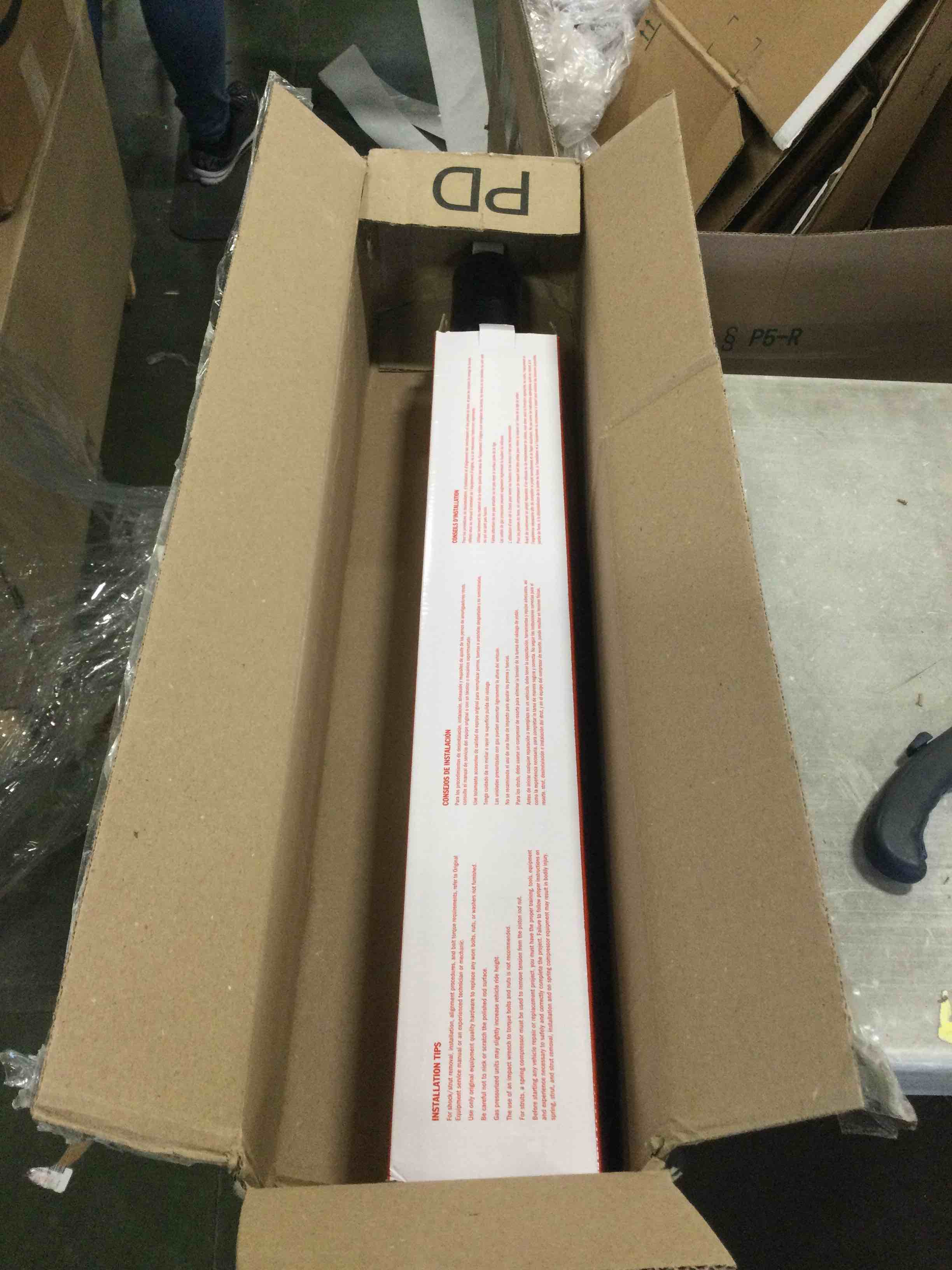 https://s3.amazonaws.com/lotting-images-prod/bidfta/BLU5990900_1711111240912.jpeg