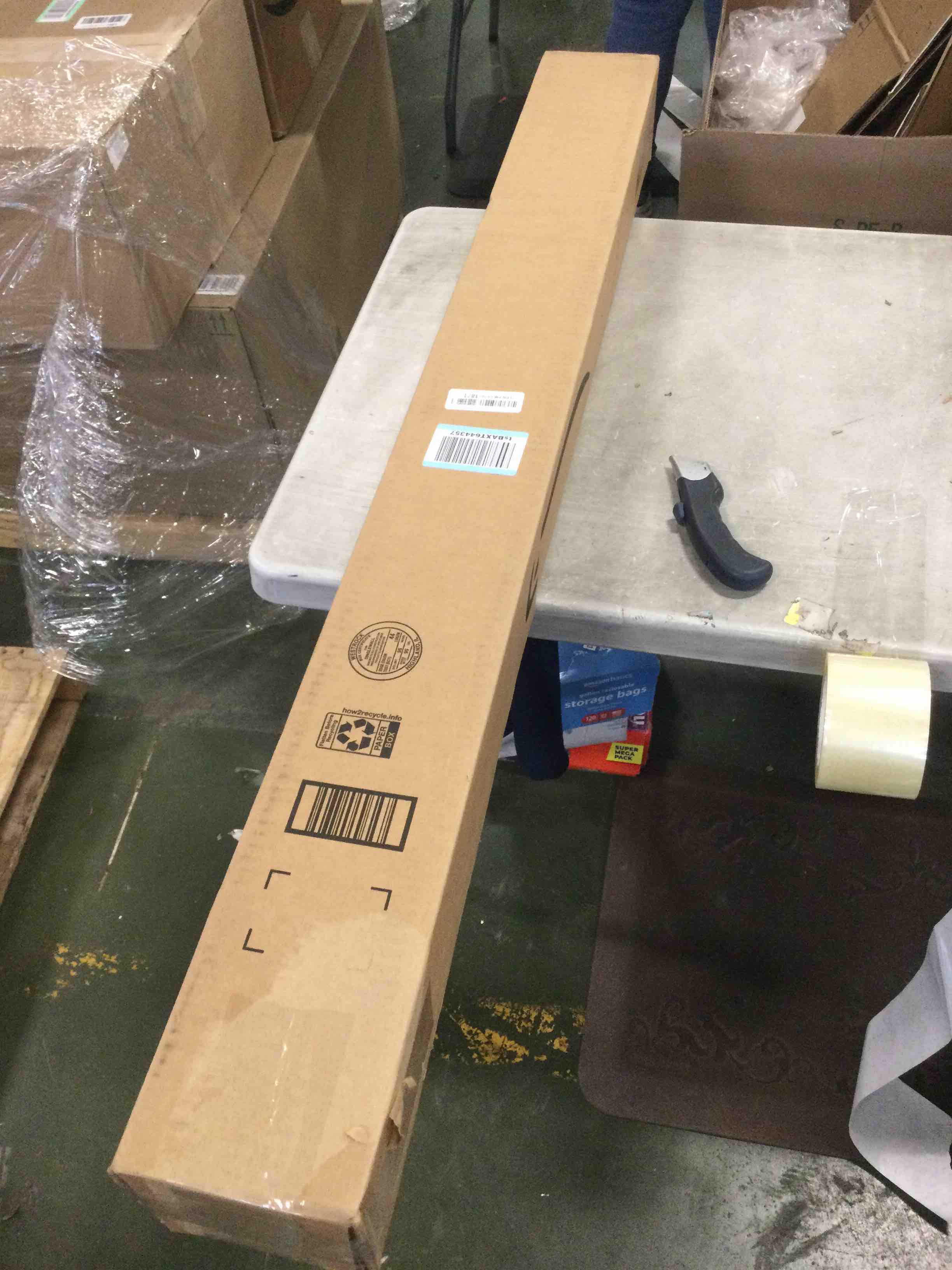 https://s3.amazonaws.com/lotting-images-prod/bidfta/BLU5990901_1711111362757.jpeg