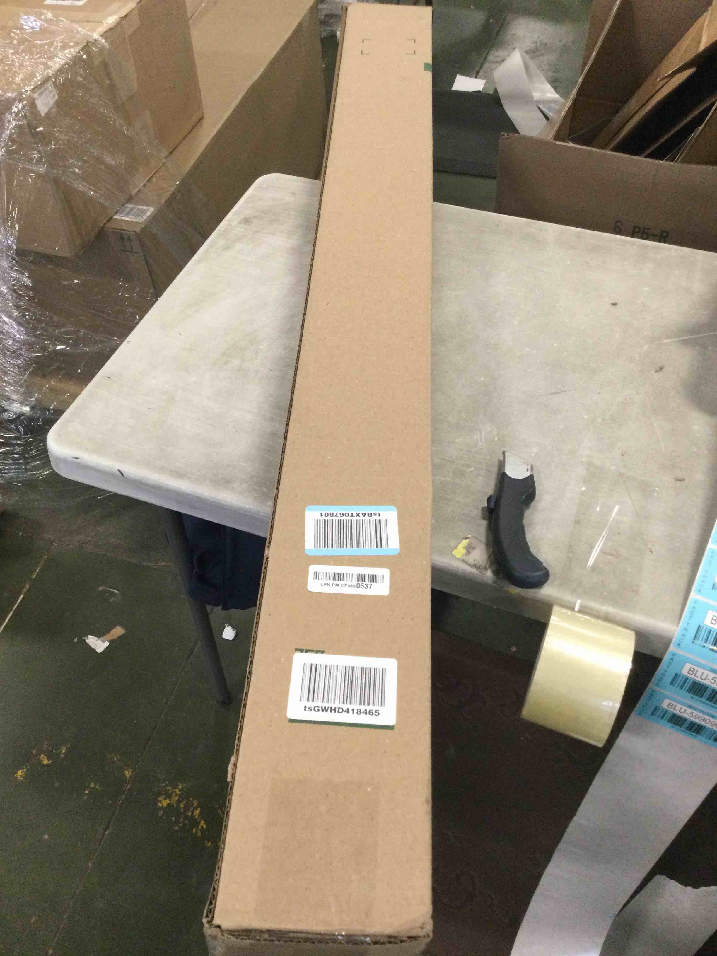 https://s3.amazonaws.com/lotting-images-prod/bidfta/BLU5990903_1711111676131.jpeg