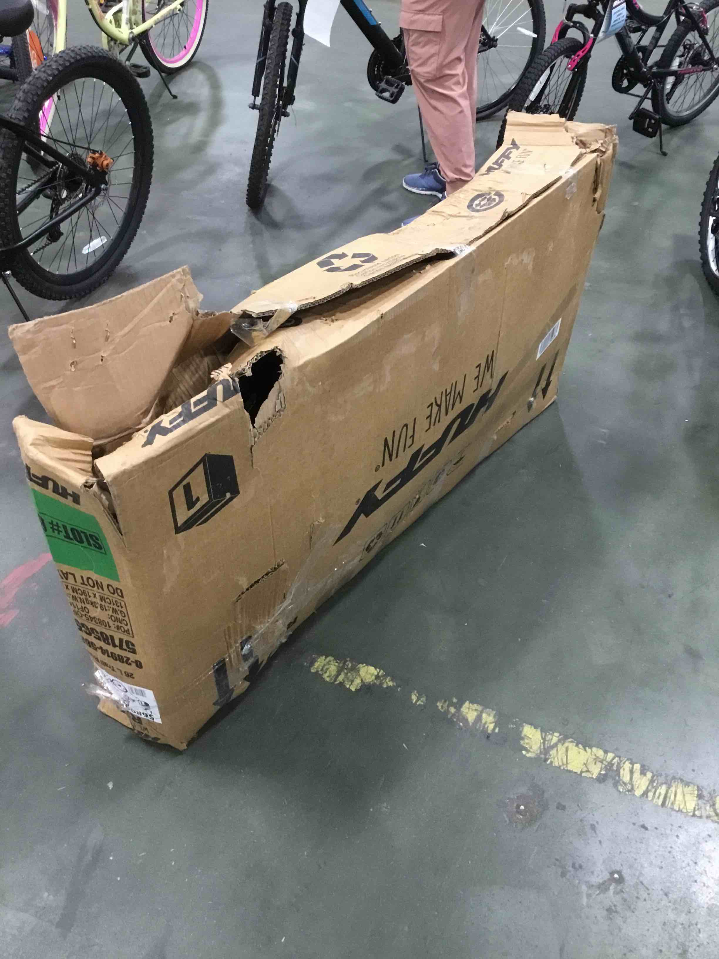 https://s3.amazonaws.com/lotting-images-prod/bidfta/BLU5990919_1711279465707.jpeg
