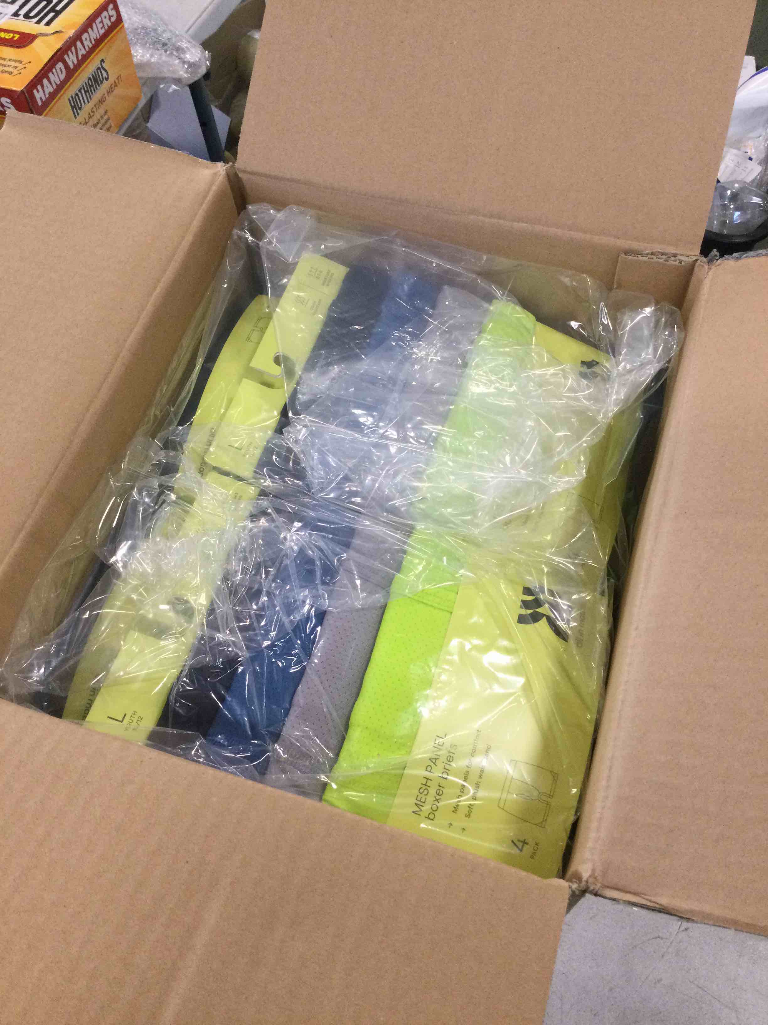 https://s3.amazonaws.com/lotting-images-prod/bidfta/BLU5991175_1711540879121.jpeg