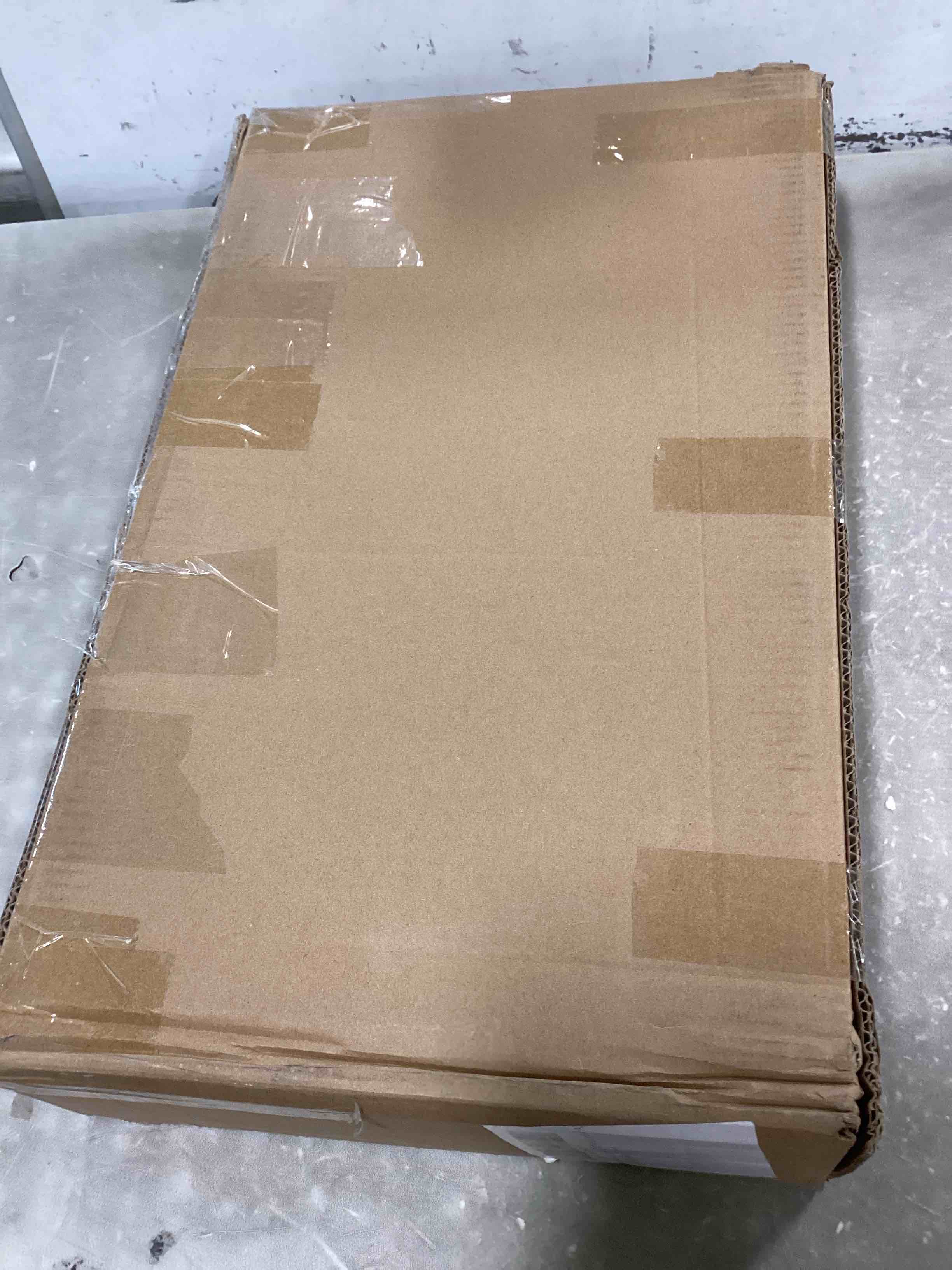 https://s3.amazonaws.com/lotting-images-prod/bidfta/BLU5991999_1708621052747.jpeg