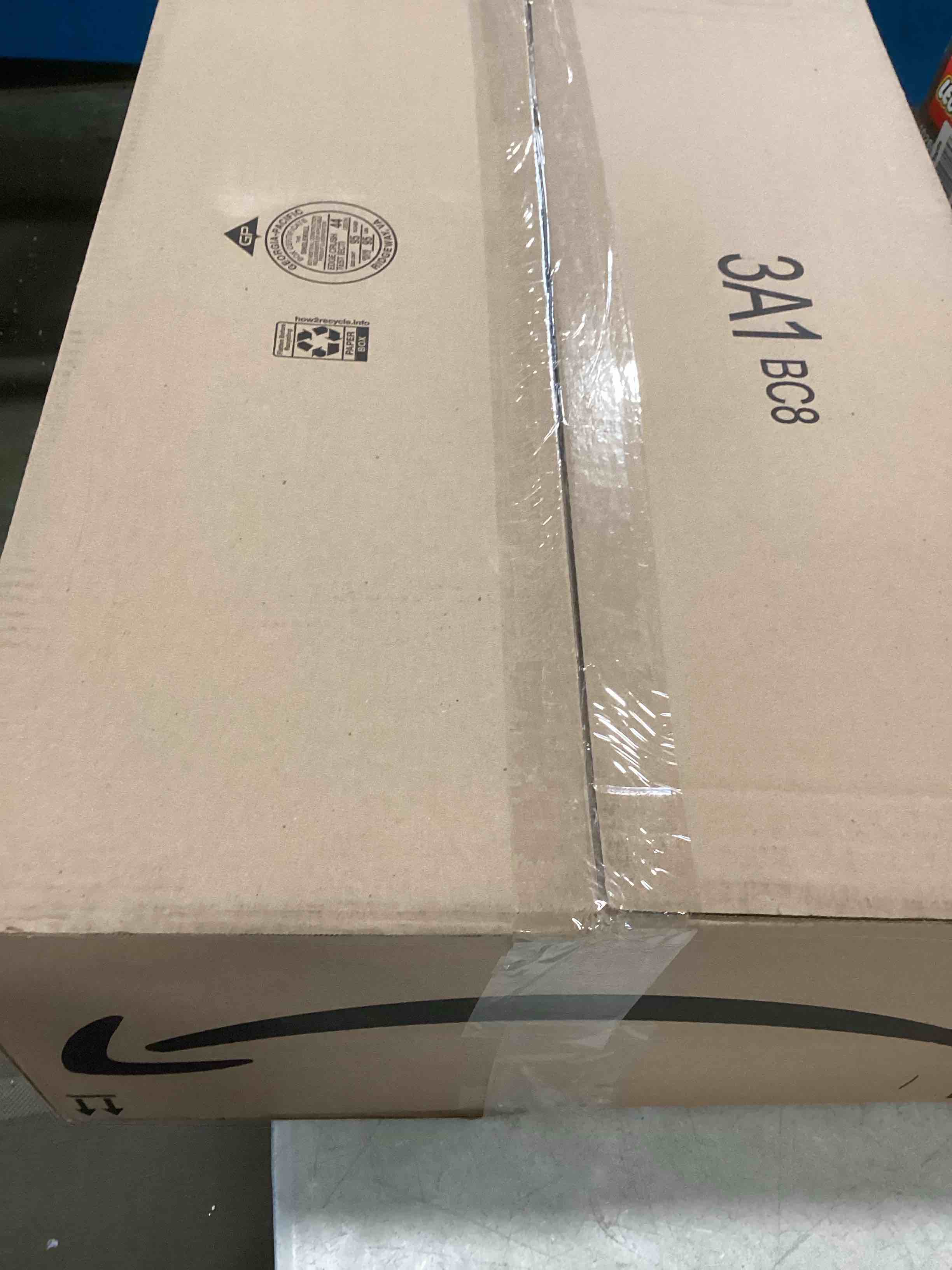 https://s3.amazonaws.com/lotting-images-prod/bidfta/BLU5992755_1708973185360.jpeg